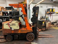 Toyota 5,500 LB Capacity Electric Fork Truck - Rigging Fees: $50