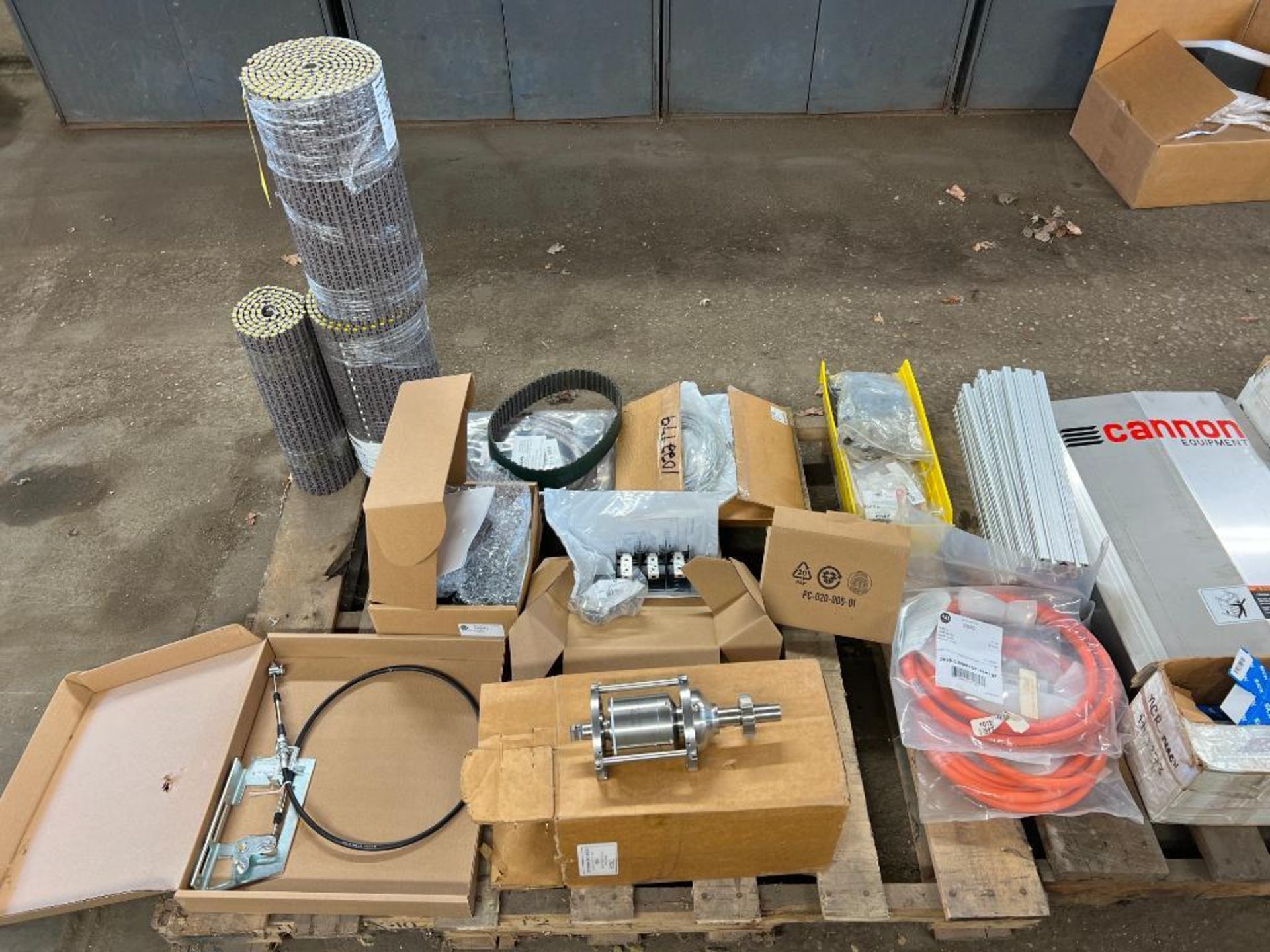 Assorted Thermo King Chiller Parts, Gear Reducers, Side Panels, Conveyor Belts and Parts - Image 8 of 9