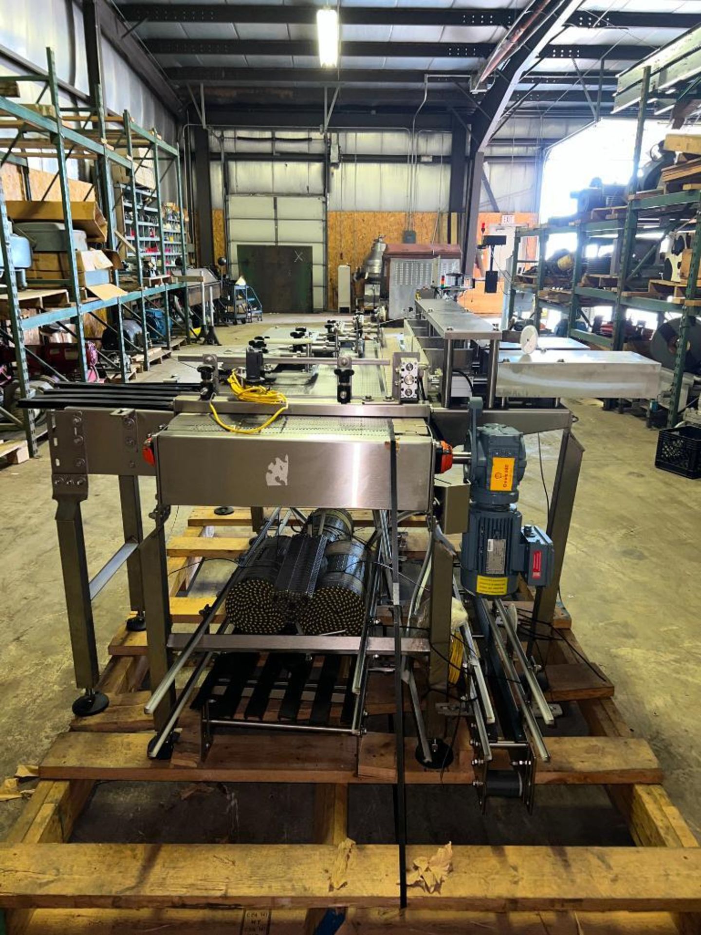 S/S Framed Single Lane Conveyor - Rigging Fees: $100 - Image 2 of 3