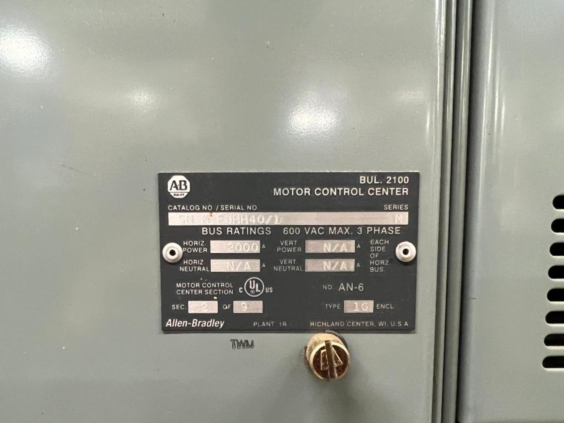 Allen-Bradley Bulletin Motor Control Center with (30) Disconnects, 2,000 AMP Horizontal Power - Image 8 of 9