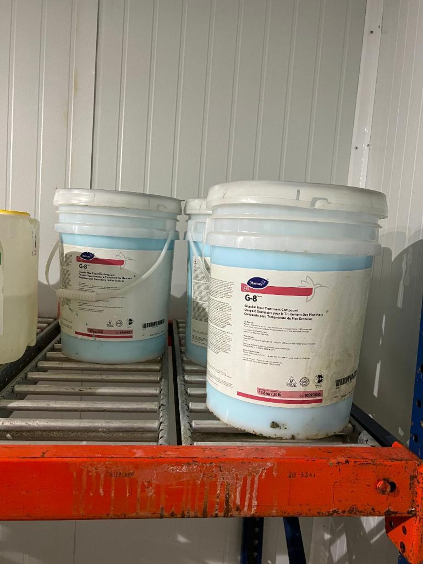 Assorted Diversey Cleaning Chemicals Including: Freezer Cleaner, Divosan Spectrum Sanitizer, Barrel - Image 3 of 3
