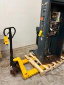 Castle 5,500 LB Capacity Hydraulic Pallet Jack - Rigging Fee: $25