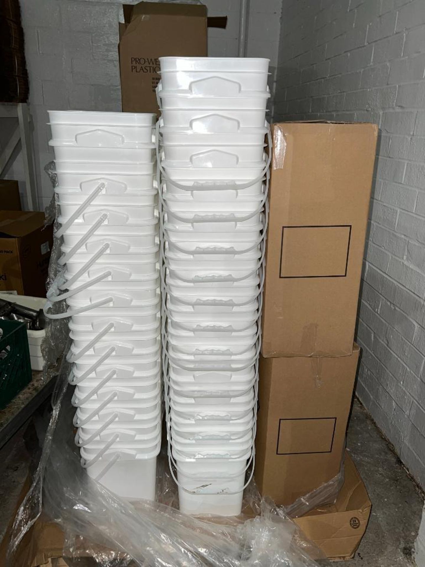 (120+) 4 Gallon White Plastic Buckets with Handles and Lids - Rigging Fee: $25 - Image 2 of 2