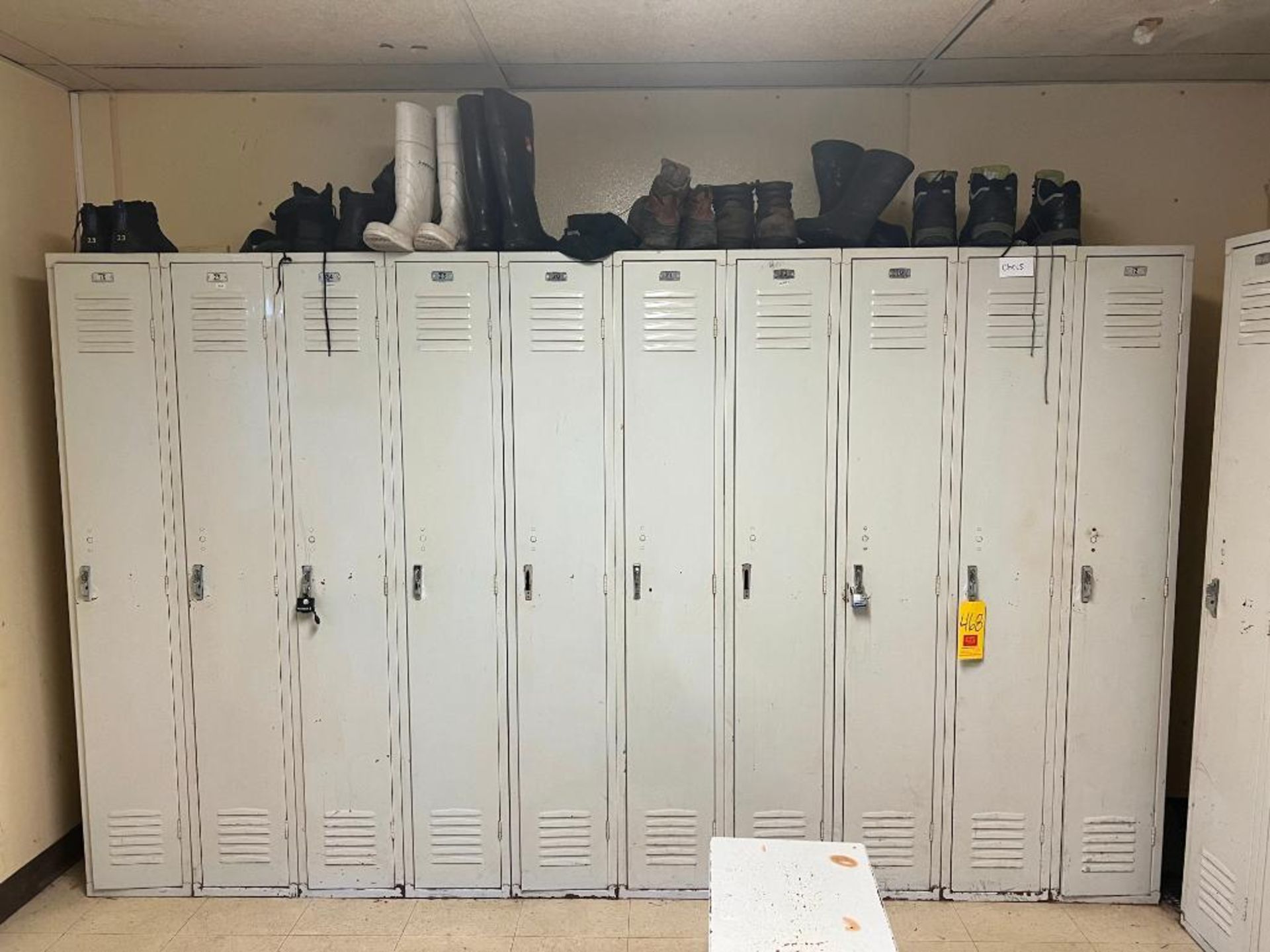 (17) Full, (2) Half, Men's Republic Steel Lockers and (6) Full, Women's Republic Steel Lockers - Rig