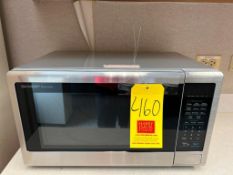 Sharp Carousel 1000 Watt Microwave - Rigging Fee: $50