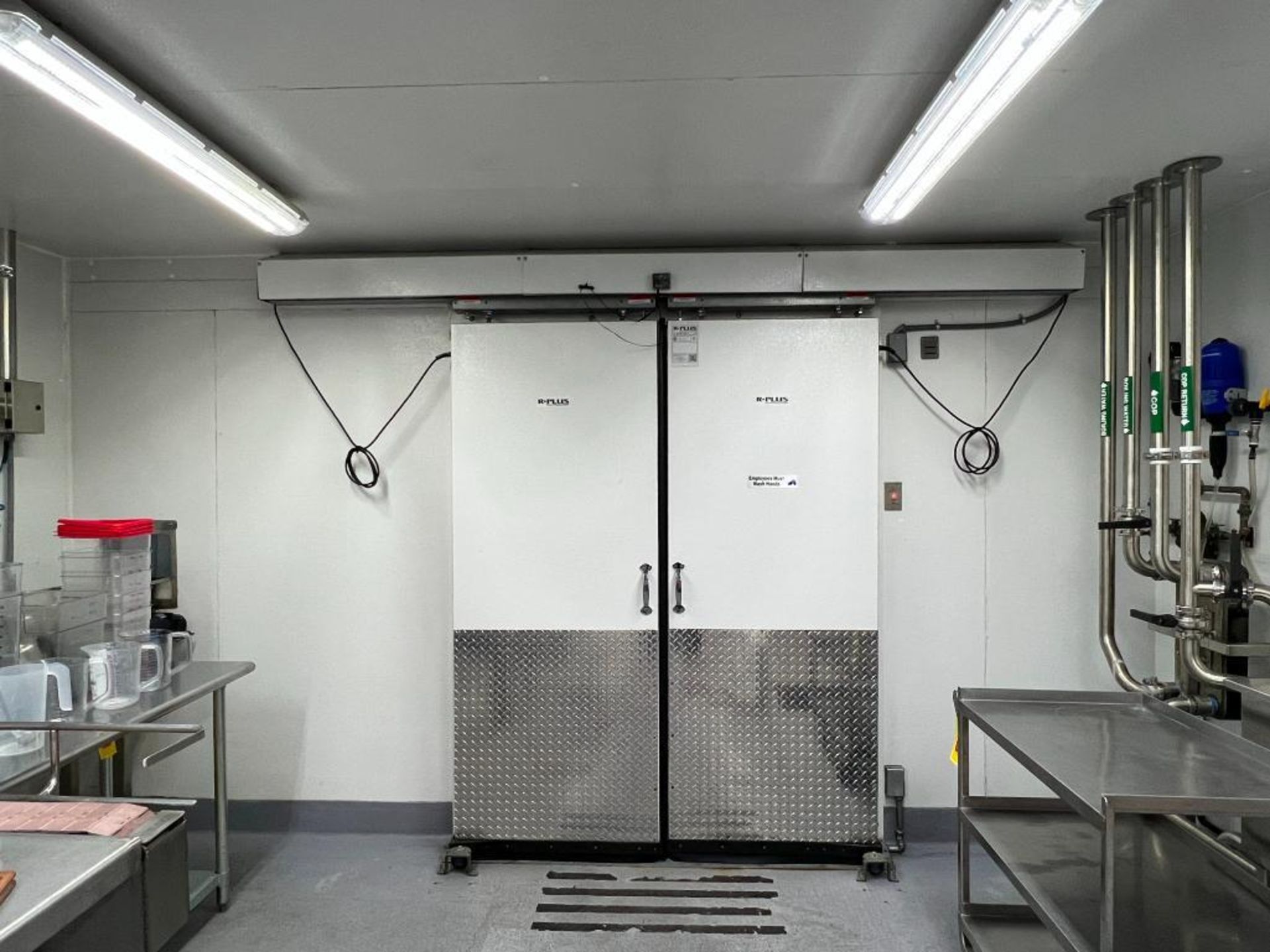 Modular Walk-In -20° Freezer with R-Plus Cold Storage Doors (2015), Model: 2X2L-4-146W - Image 9 of 21