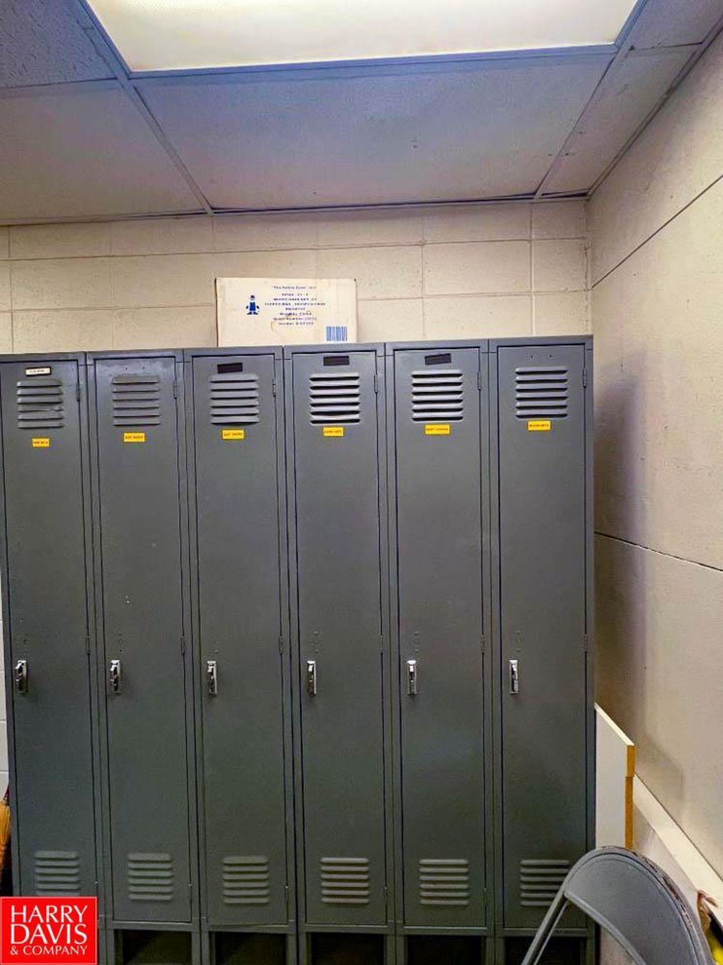 Lockers - Image 8 of 9