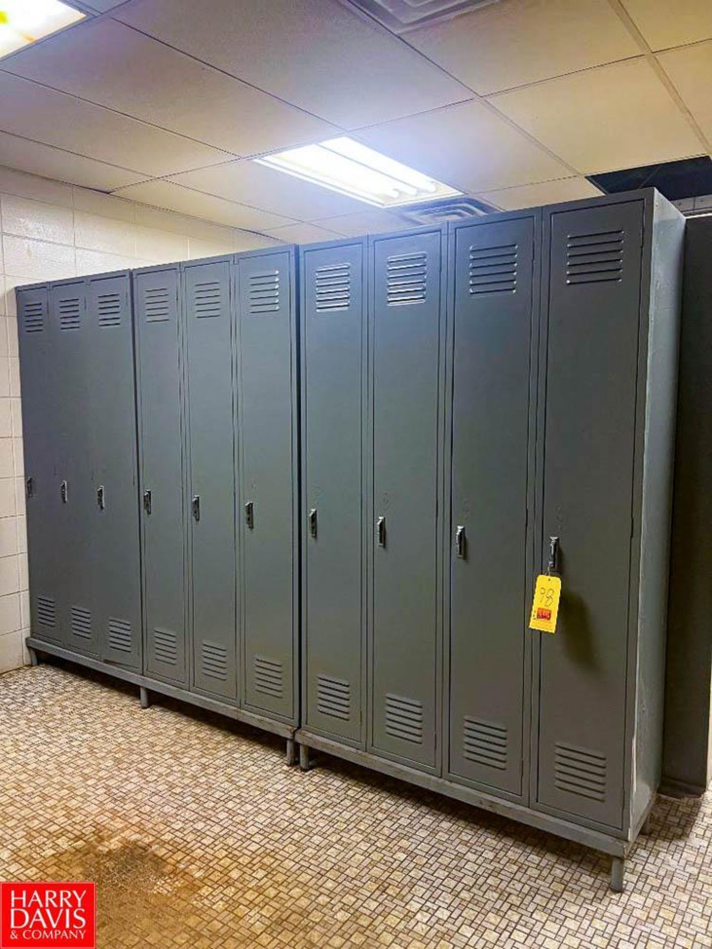 Lockers - Image 6 of 9