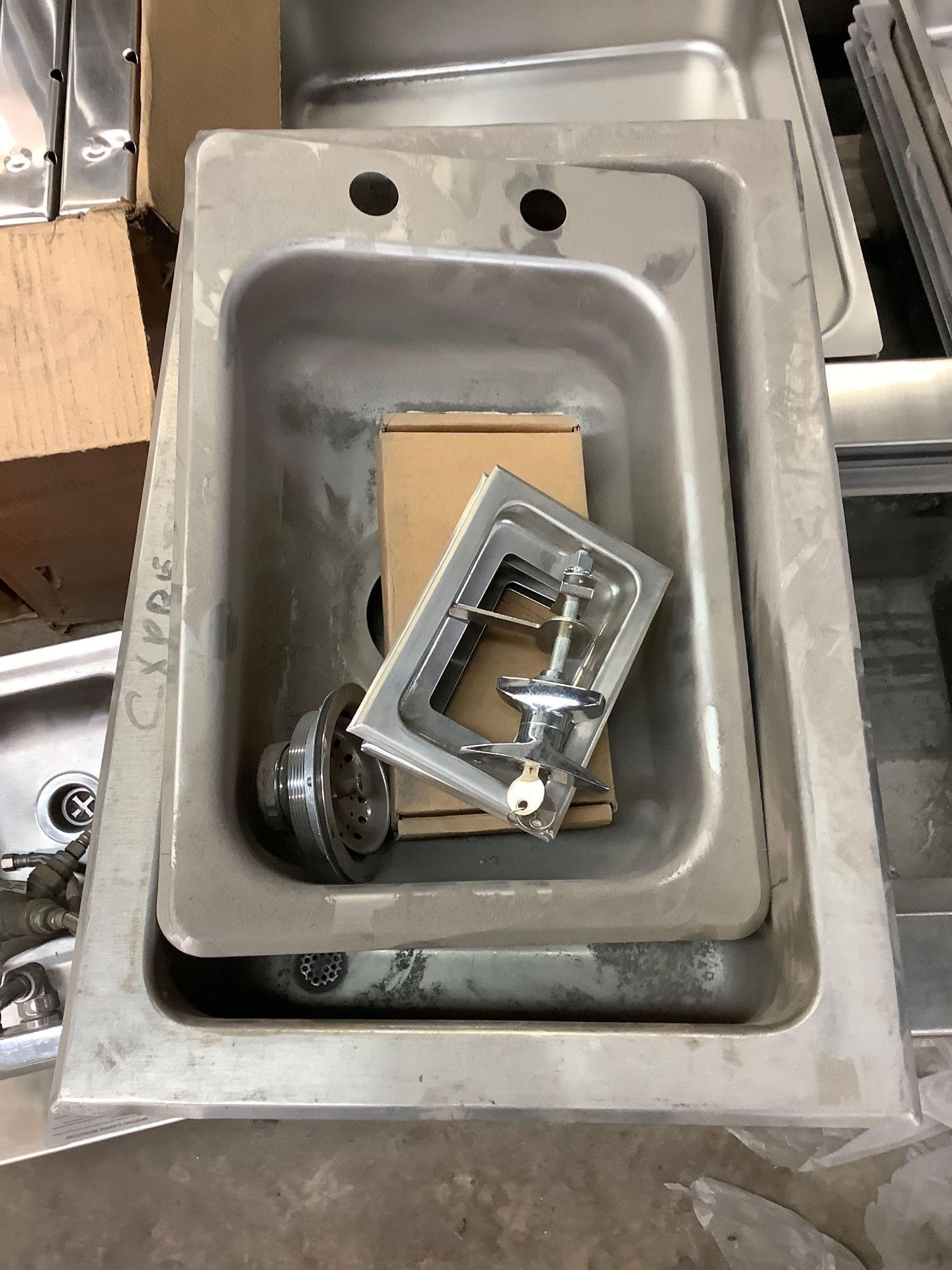 Lot: Stainless Restaurant Kitchen Items. See Photo - Image 5 of 9