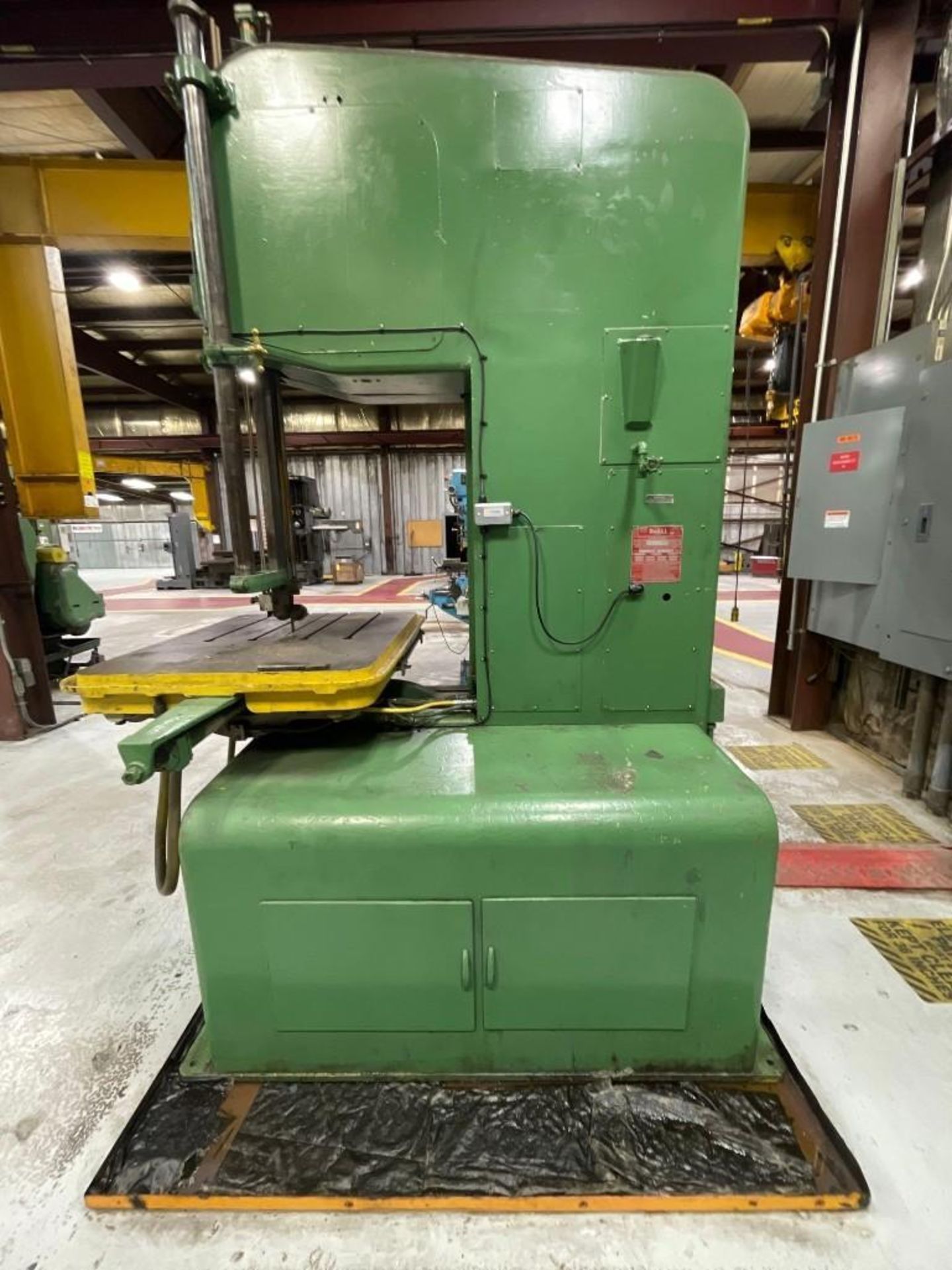 DoALL Model 26-3 Vertical Bandsaw; (WY location) - Image 2 of 12