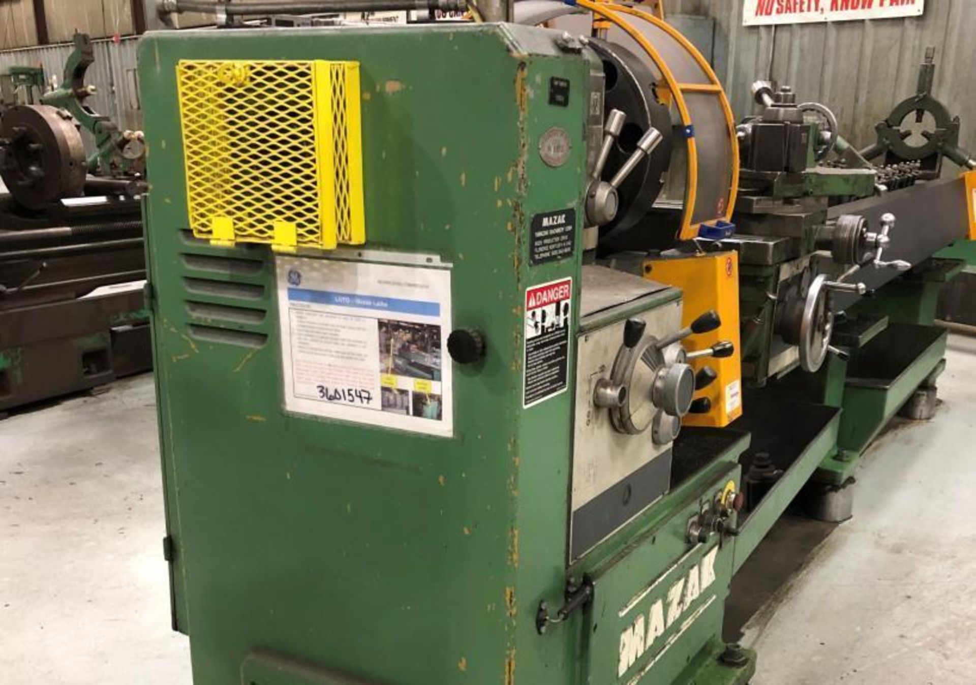 18" x 120" Mazak Engine Lathe; (WY location) - Image 8 of 15