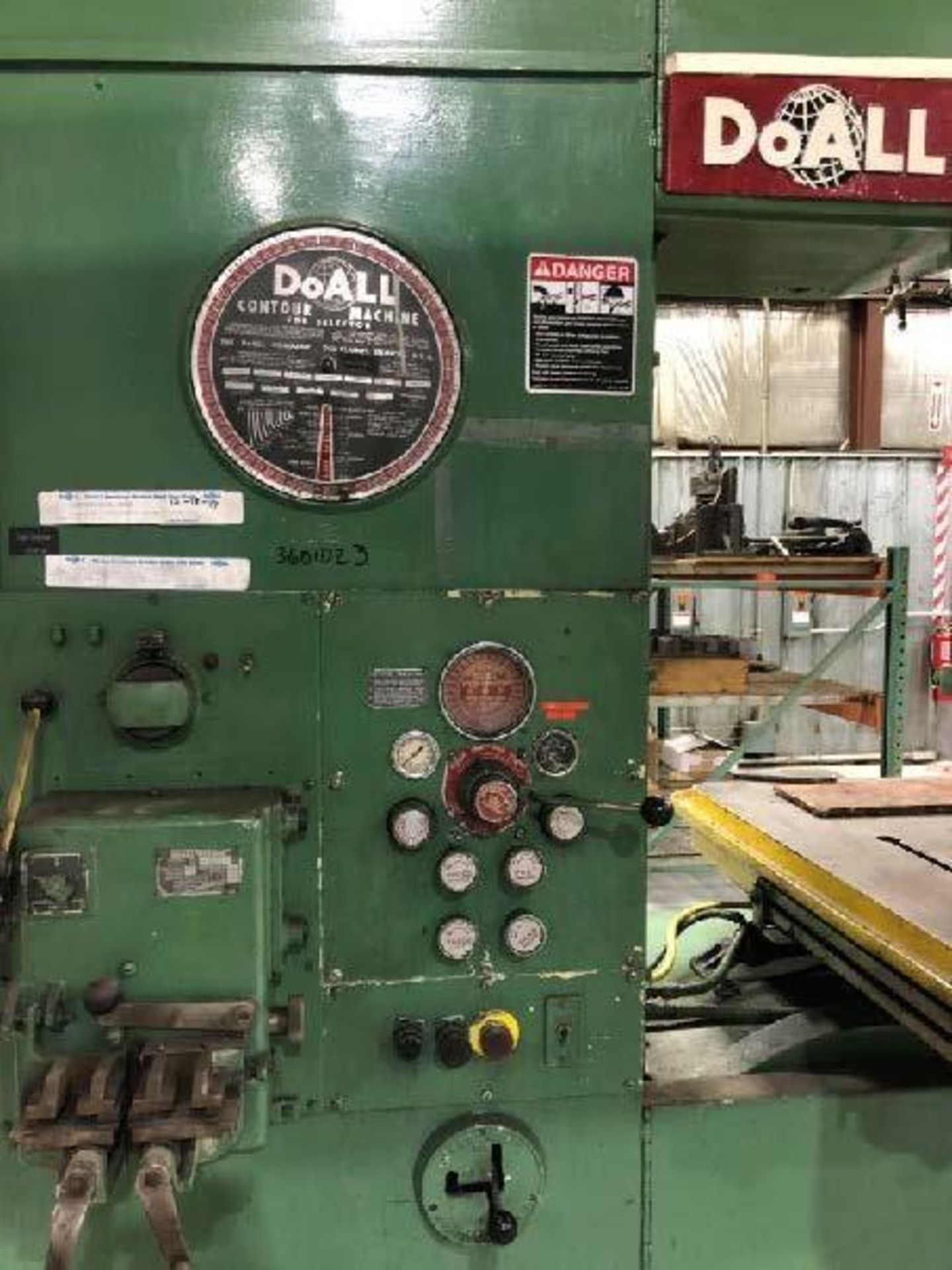 DoALL Model 26-3 Vertical Bandsaw; (WY location) - Image 6 of 12