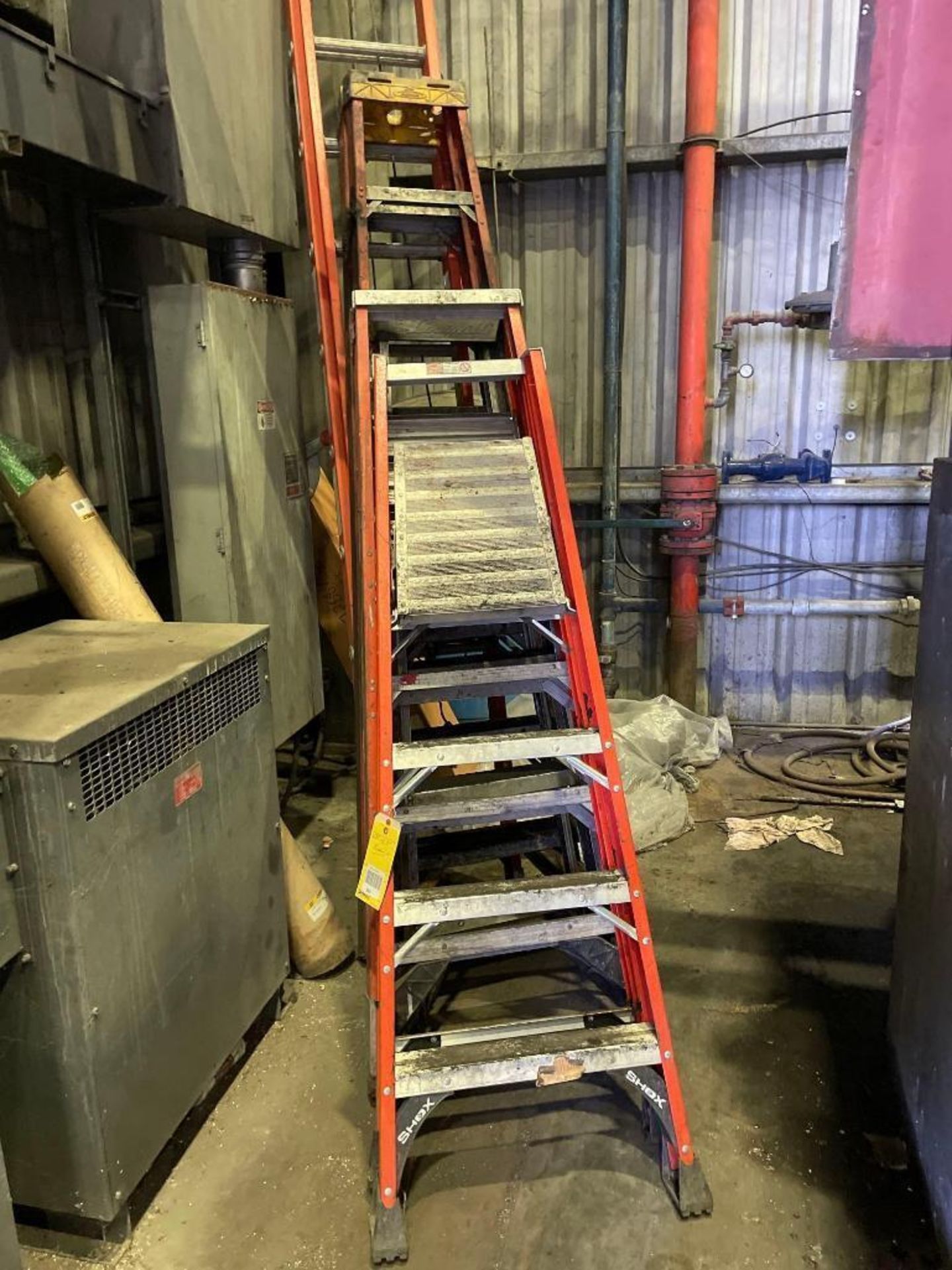 Lot of 5 Ladders, Various heights - Image 2 of 3