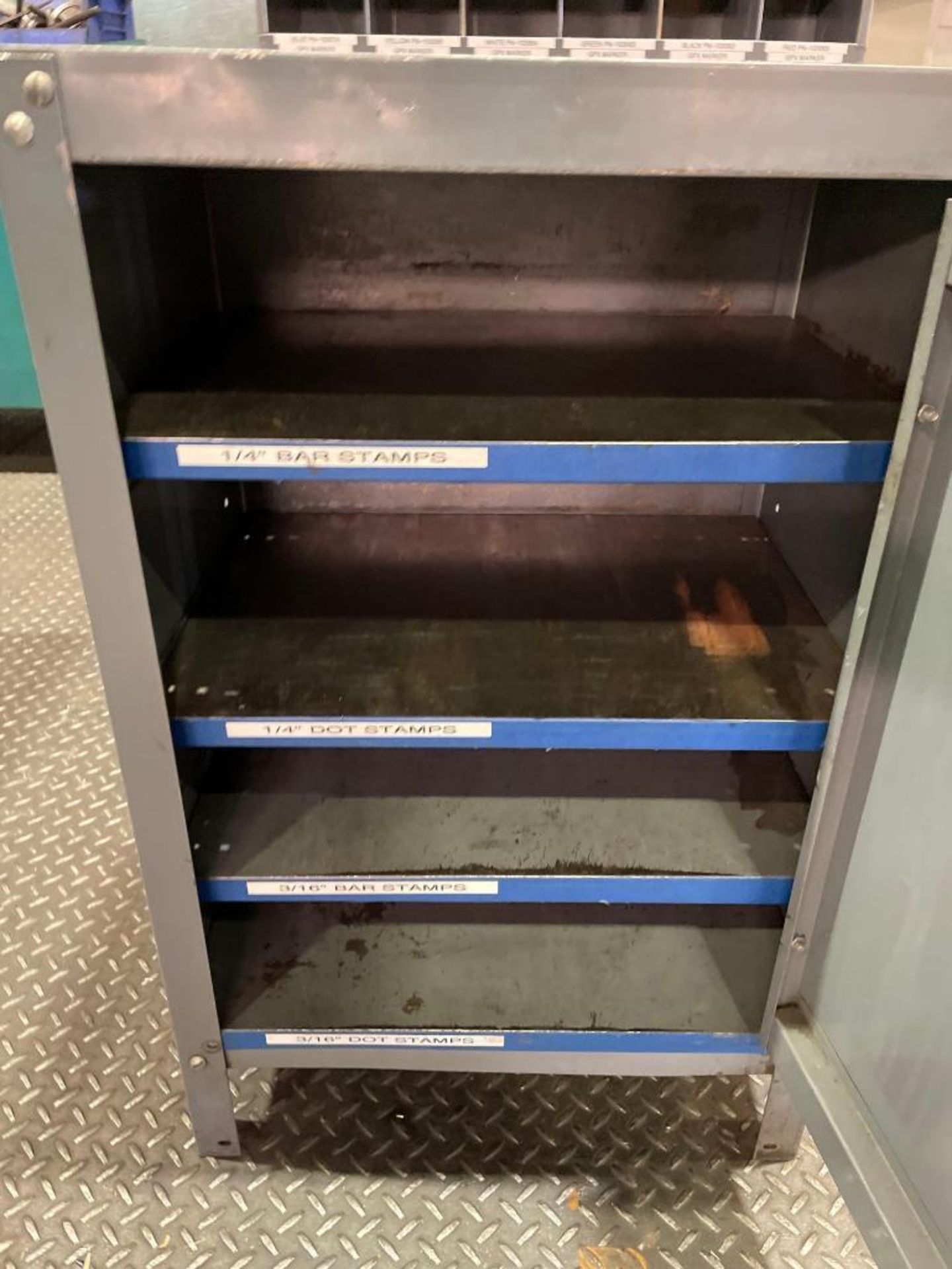 Tool Cabinet with 4 shelves 21" X 16" X 35" - Image 4 of 4