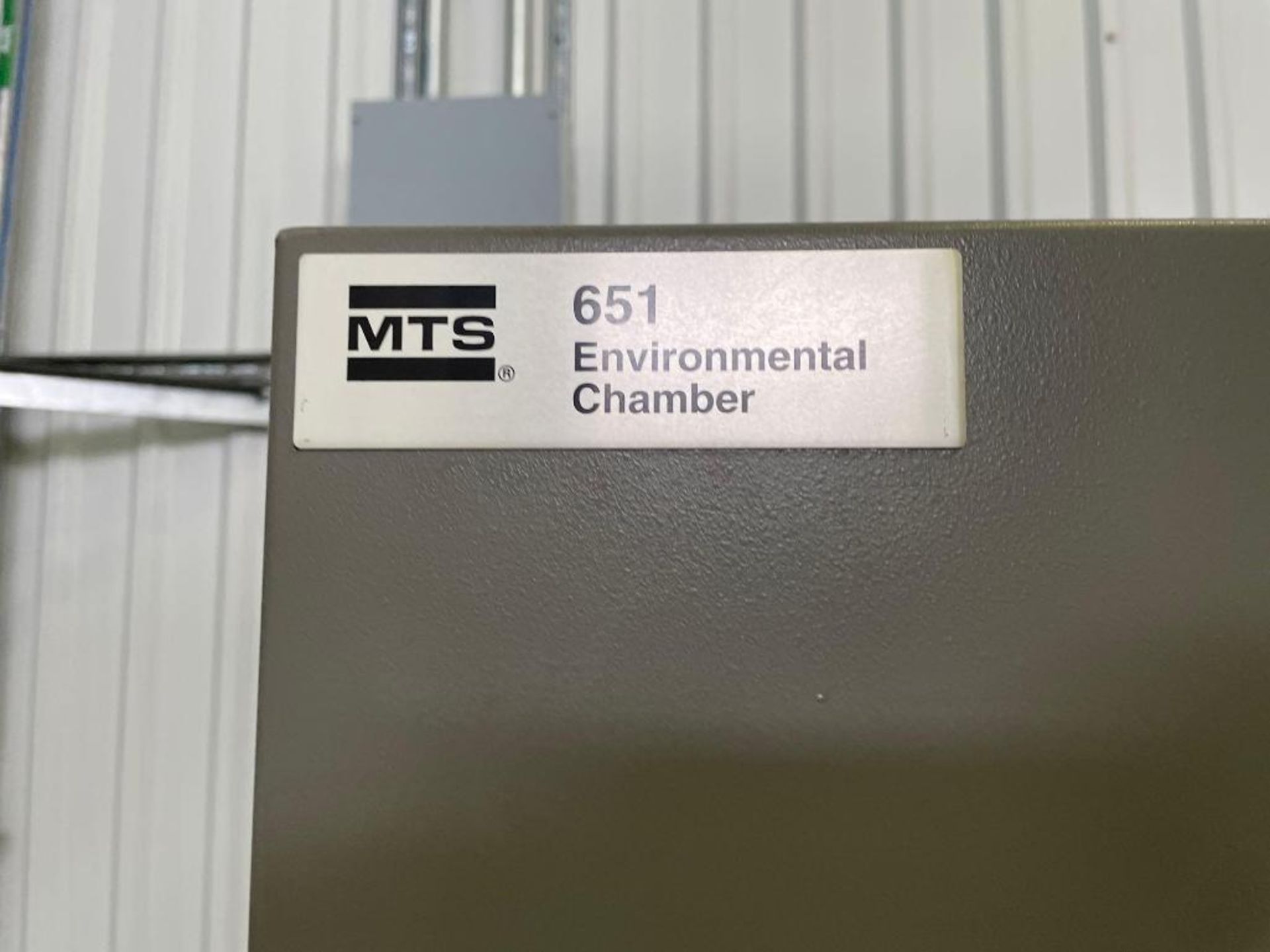 MTS Enviromental Chamber Model 651.06E-04, 600 Deg F Max Electric - Image 4 of 6