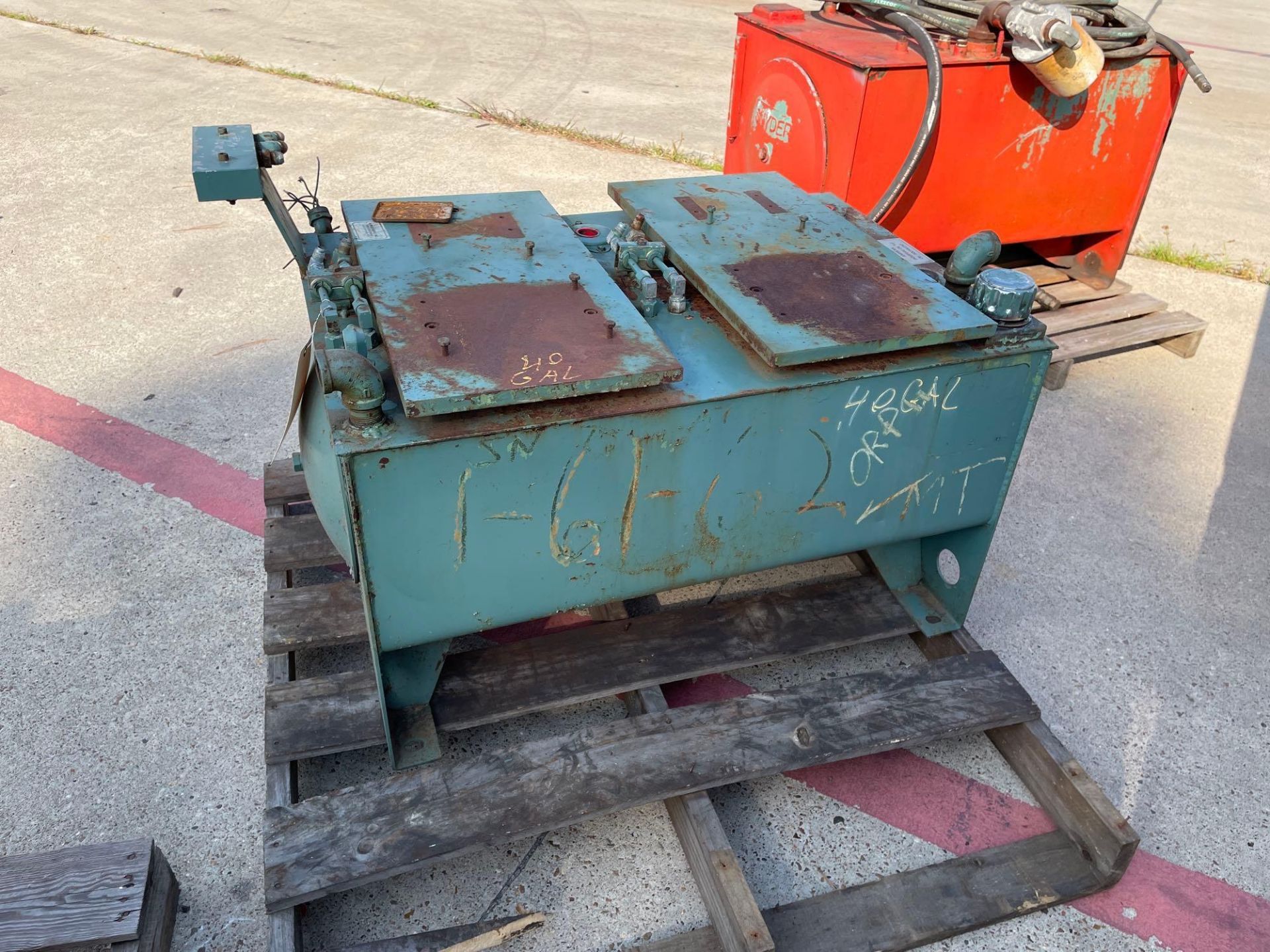 Hydraulic Tank, 36" long x 24" wide x 12" deep (ext. dims. approx.) - Image 4 of 6
