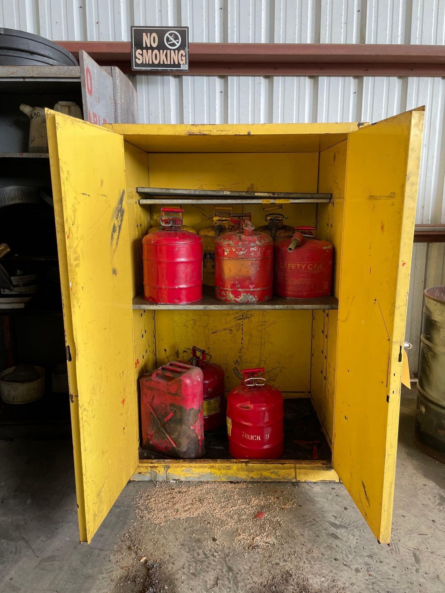 Flammable Cabinet - No contents - Image 2 of 3