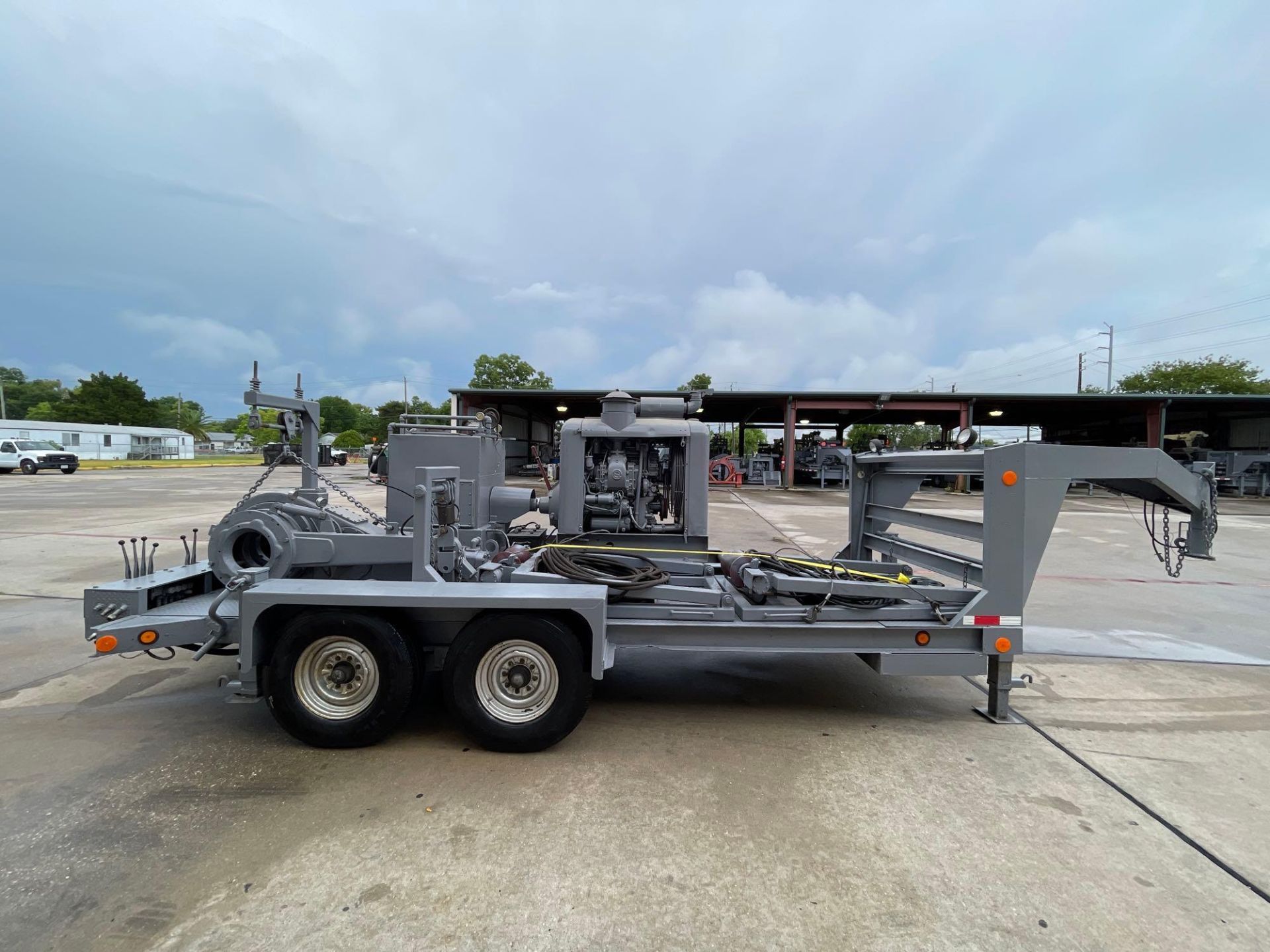 Foster 5402 25,000 ft.-lb. Mobile Bucking Unit