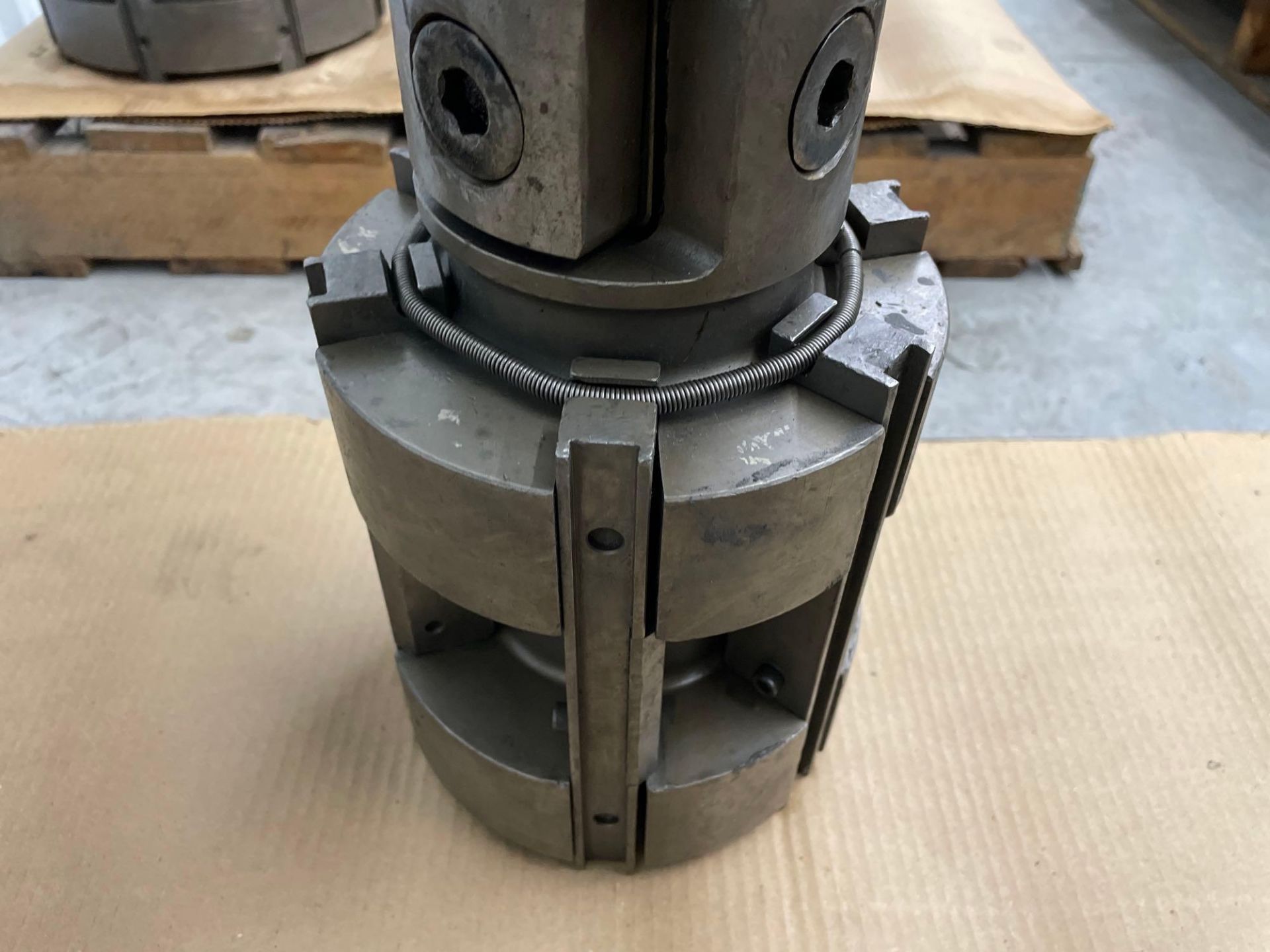 Honing Tool Assembly, Model OTW 7 - 6128, Single Bank, Flange, Abrasive Size 1/2x1/2x8 - Image 2 of 5