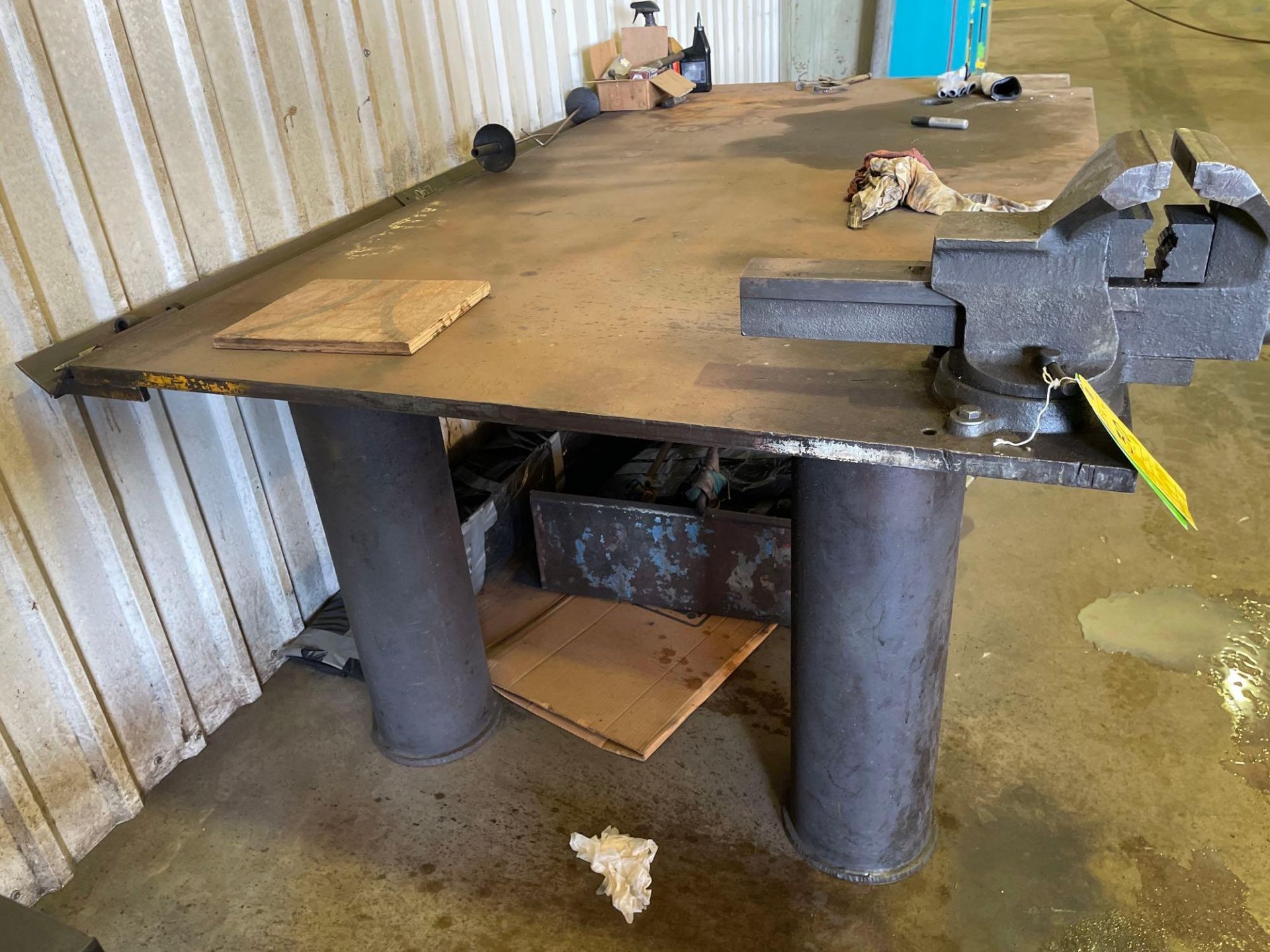 Heavy Duty Metal Work Table 96" L x 57" W x 33" H, 1" thick solid plate top with Vise - Image 3 of 4