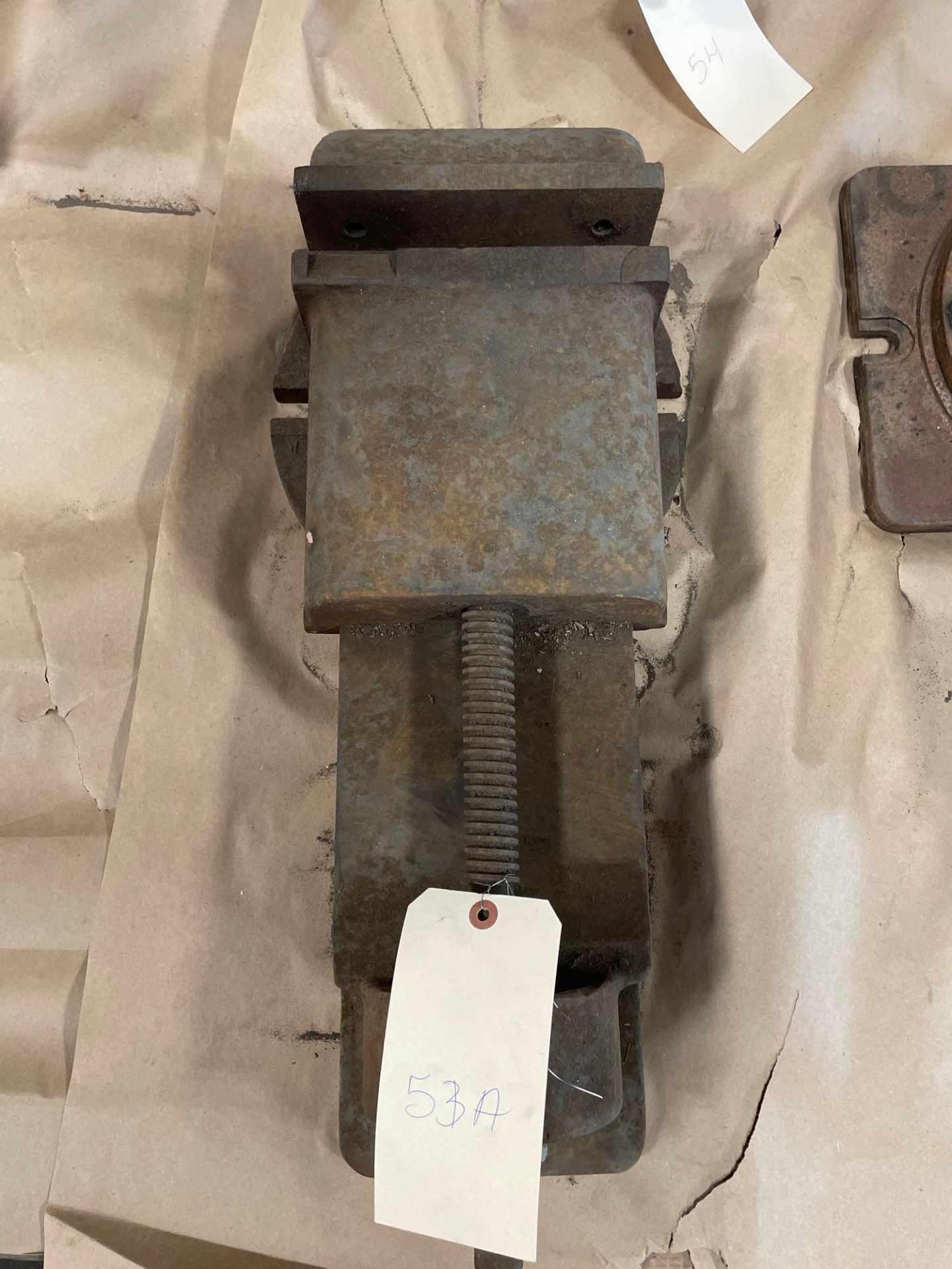 8-1/2" Heavy Duty Vise, 15" Opening