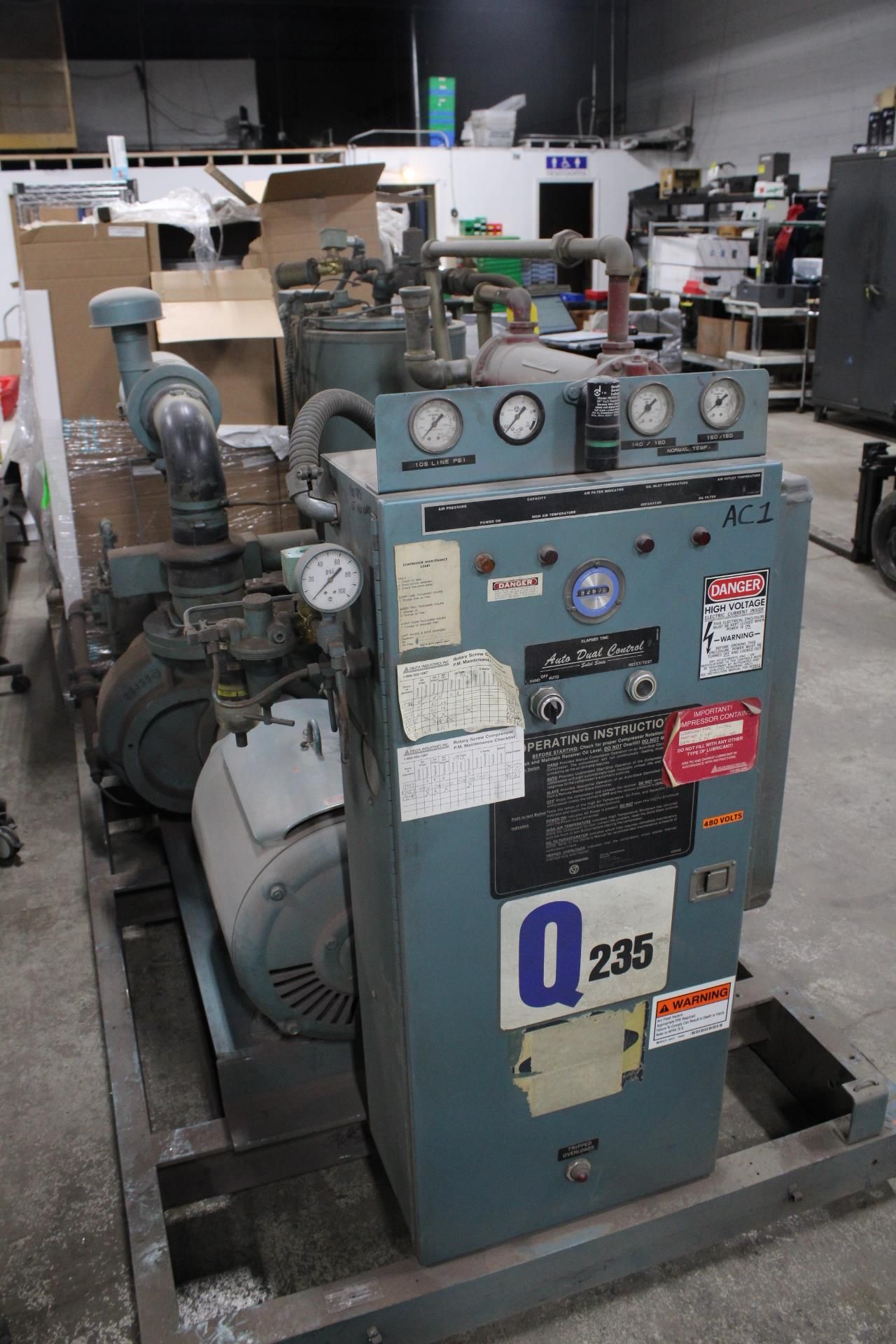 QUINCY MODEL Q235 50HP AIR COMPRESSOR WITH AUTO DUAL CONTROL, 19,267 HOURS ON METER