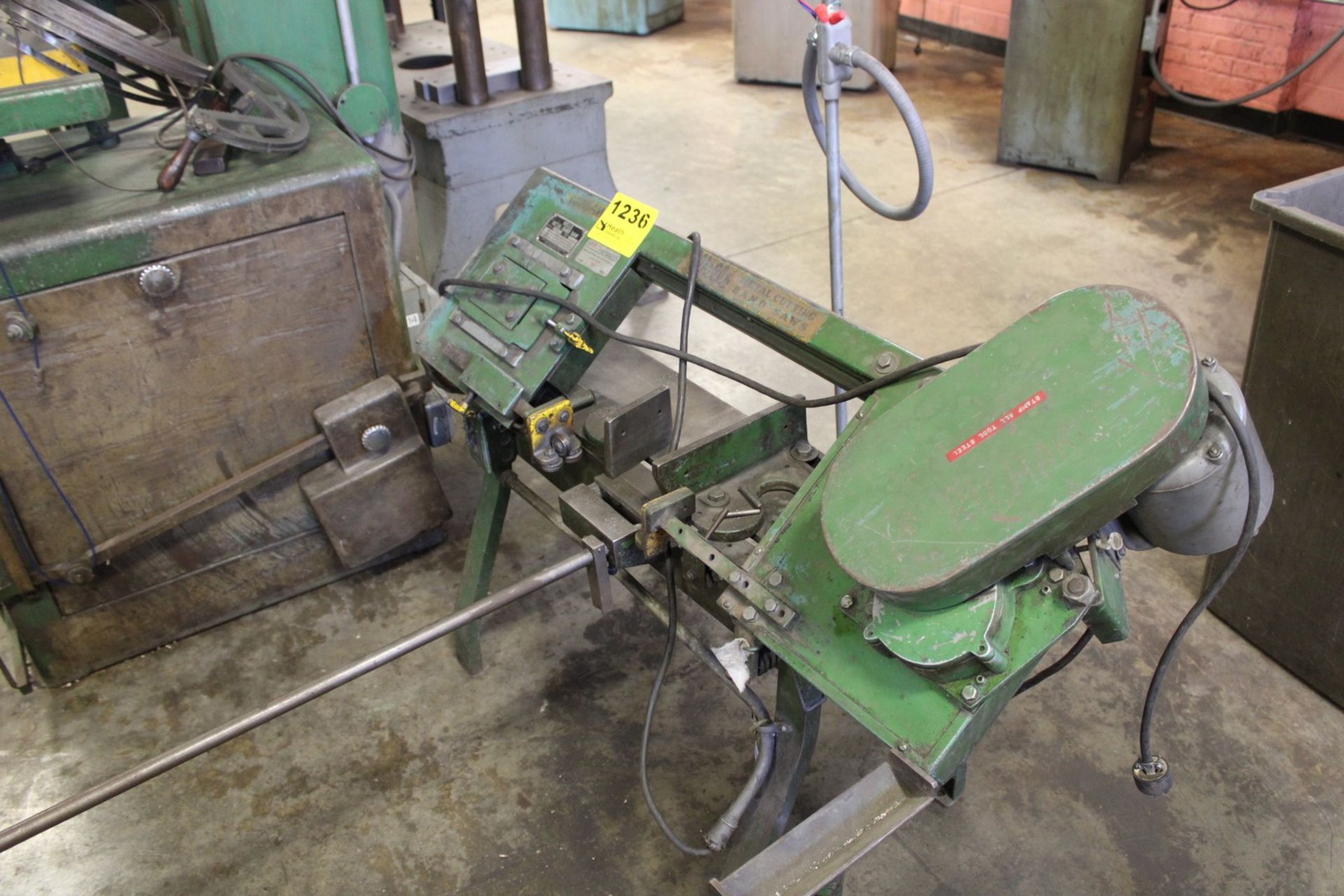 WELLS MODEL 58B HORIZONTAL BANDSAW: S/N 4026 - Image 4 of 4