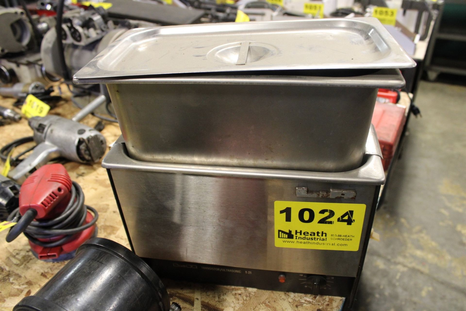 L&R MODEL T-21 ULTRASONIC CLEANER