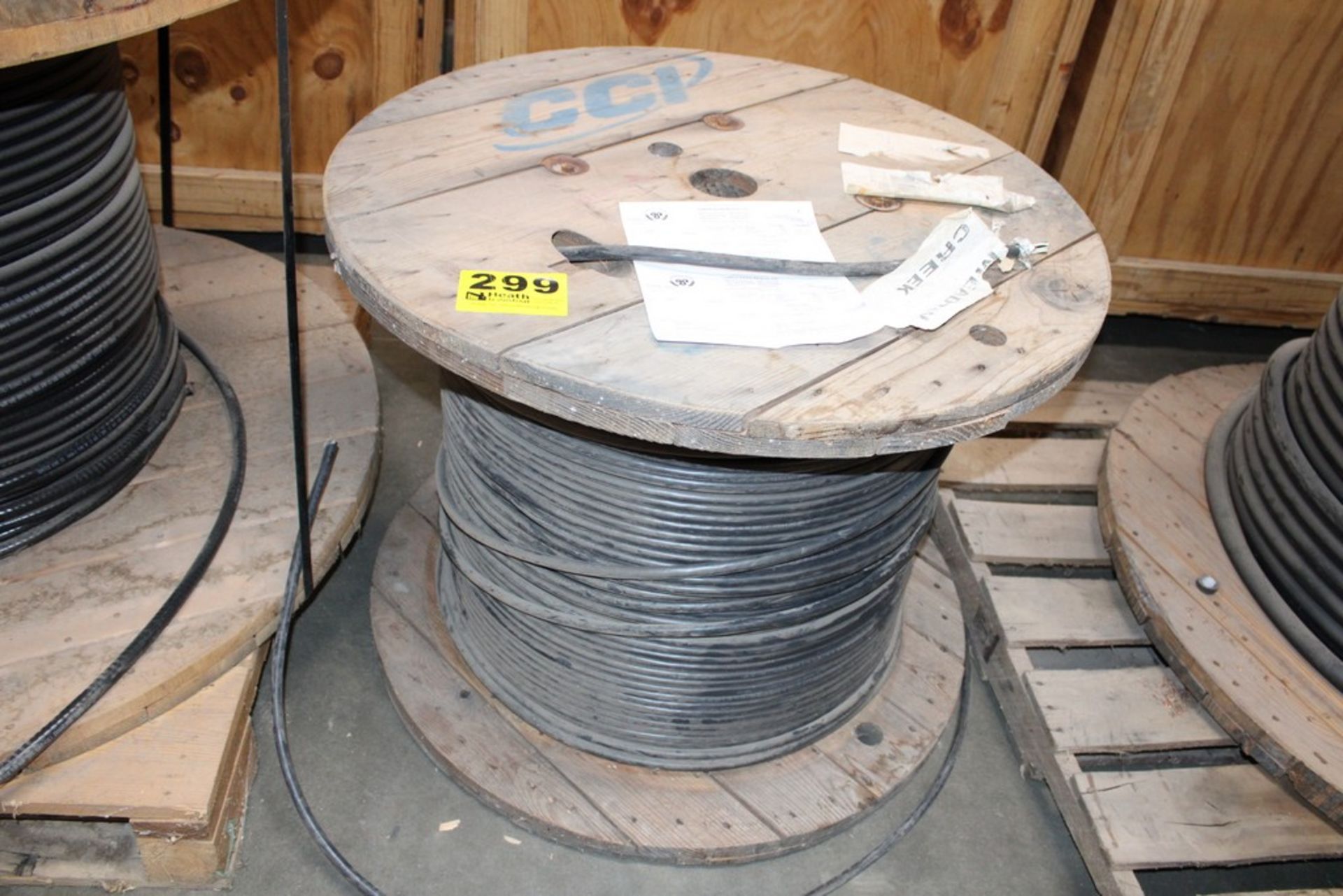 LARGE CAPACITY WIRE ON SPOOL, TOTAL WEIGHT 480LB.