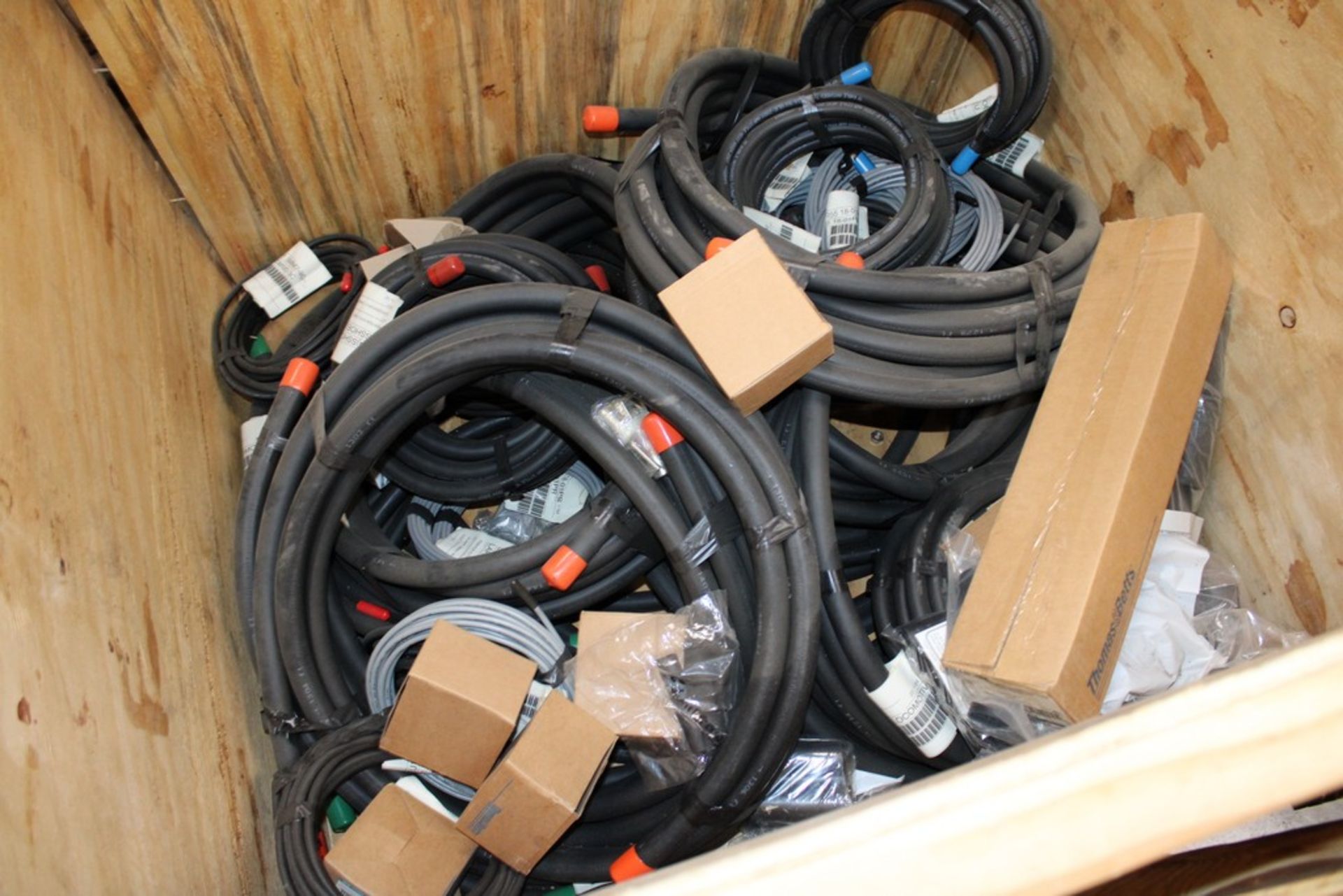 LARGE CAPACITY WIRE IN CRATE