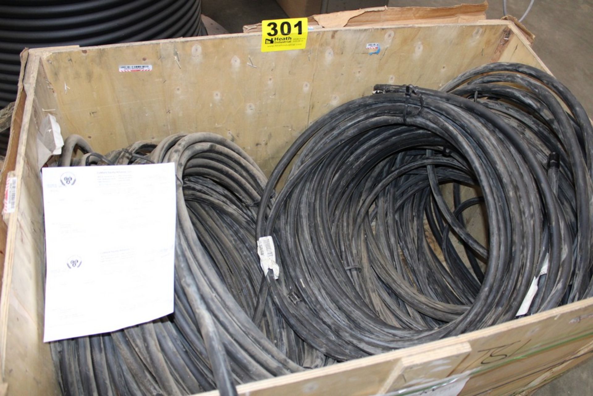 LARGE CAPACITY WIRE IN CRATE, TOTAL WEIGHT 600LB.