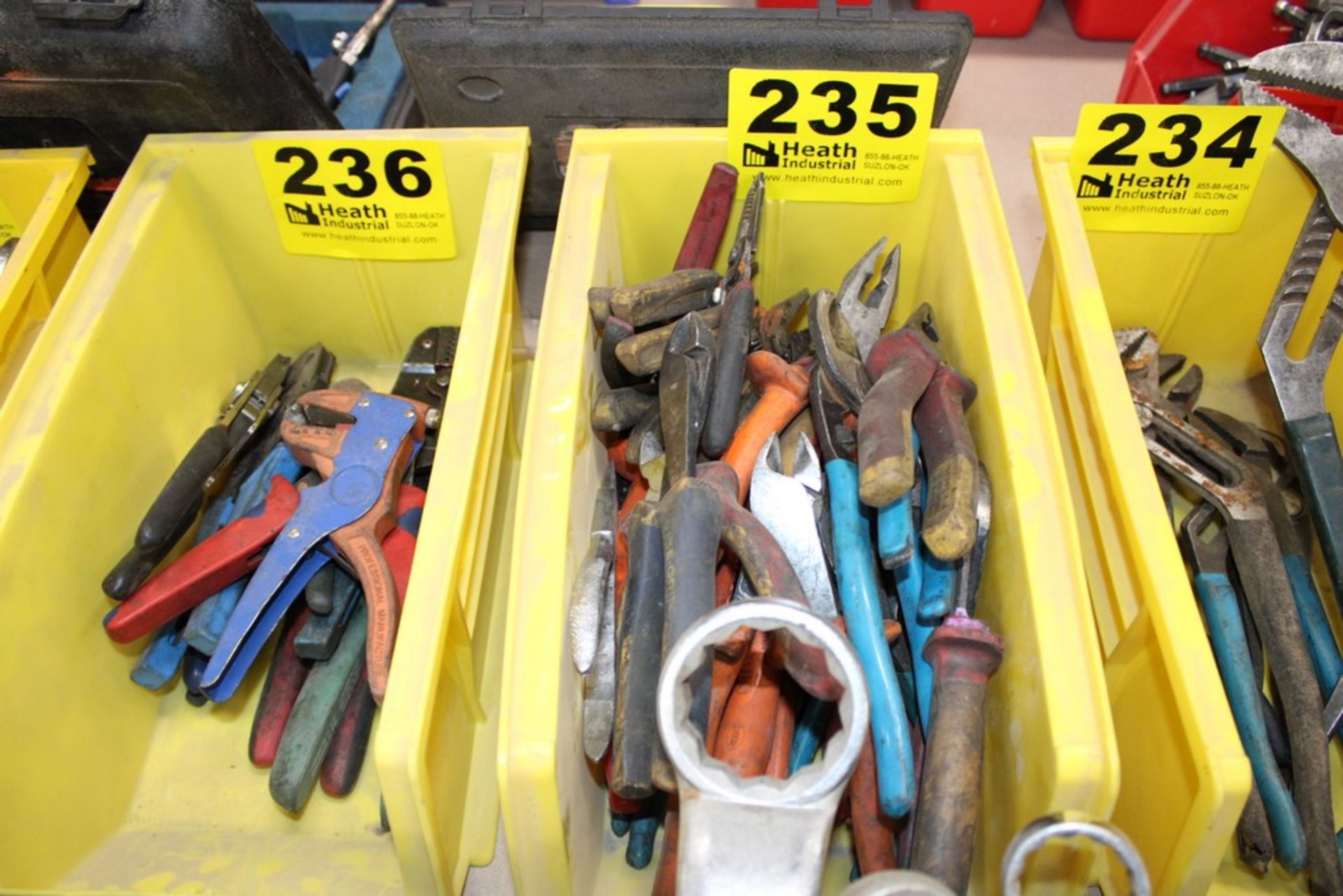 ASSORTED PLIERS AND CUTTERS IN BOX