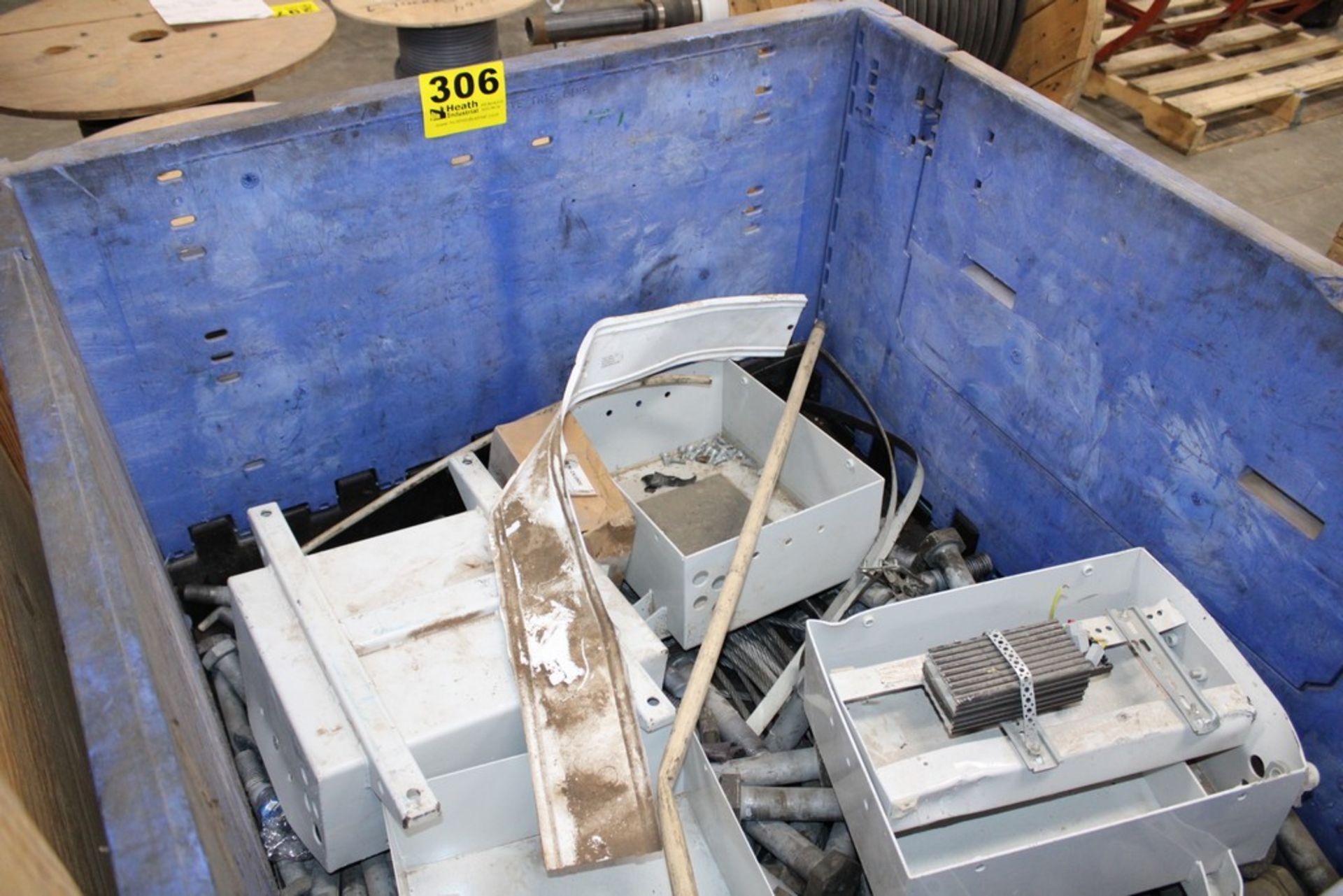ASSORTED RECYCLABLE MATERIALS IN CRATE