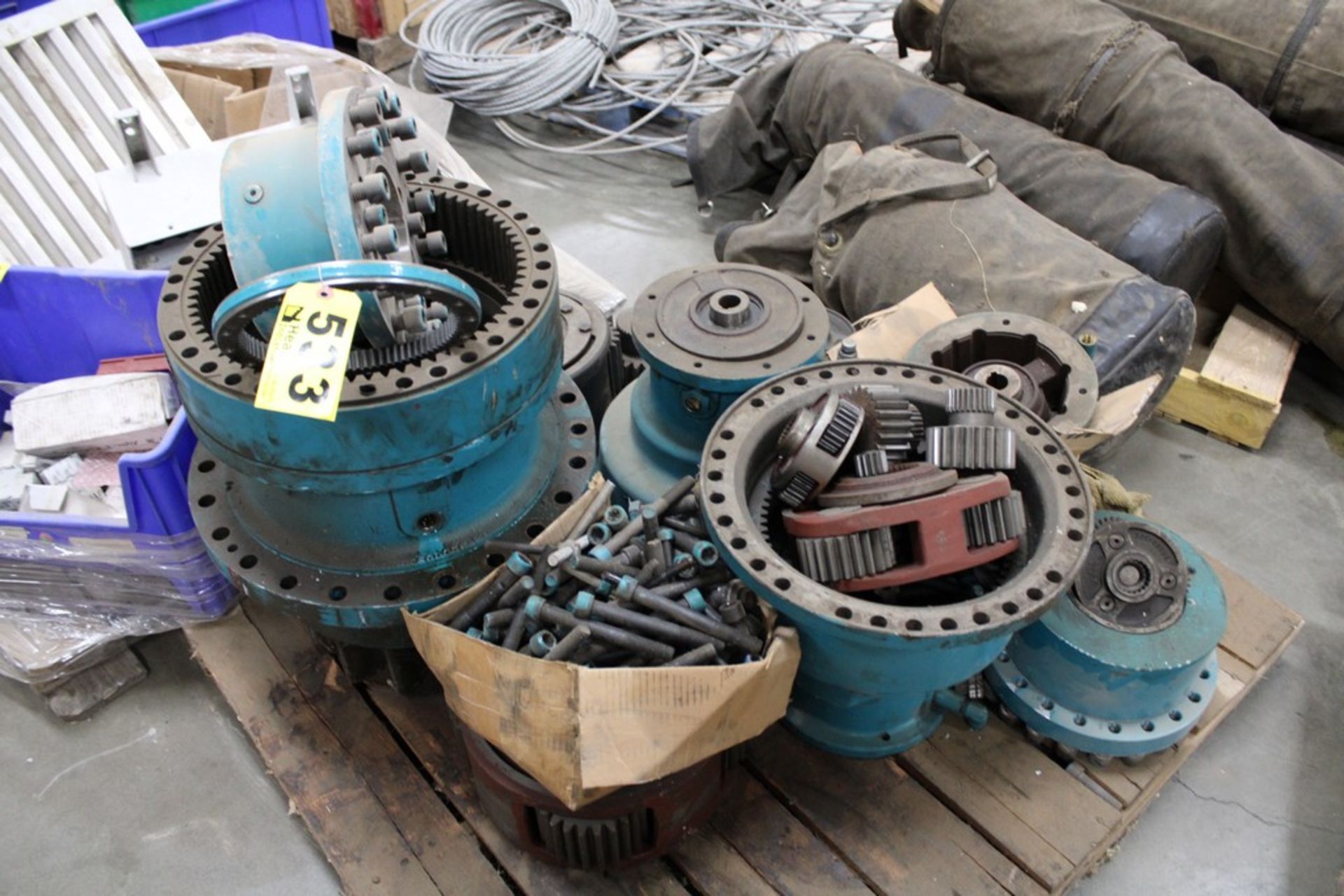 ASSORTED GEAR PARTS ON PALLET - Image 2 of 2