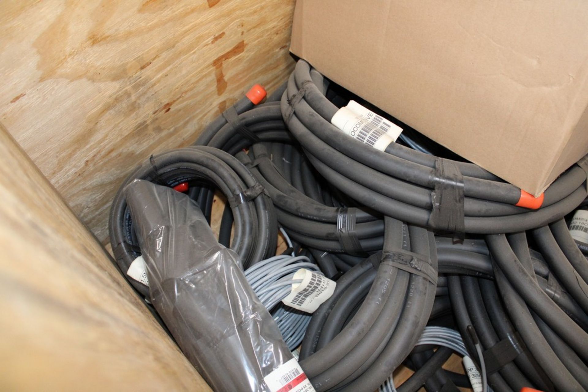 LARGE CAPACITY WIRE IN CRATE - Image 2 of 4