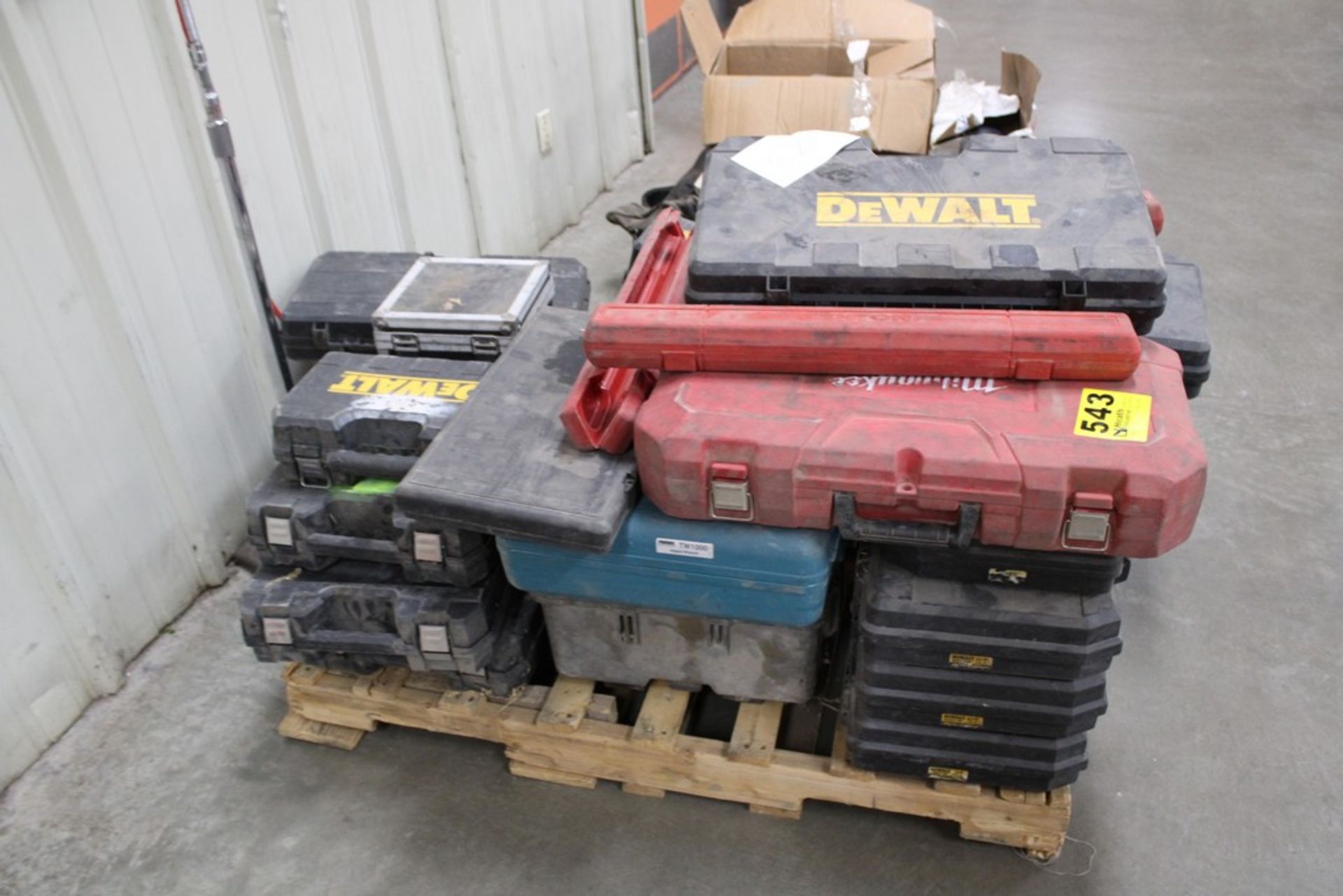 LARGE ASSORTEMENT OF PLASTIC TOOL BOXES, ALL EMPTY