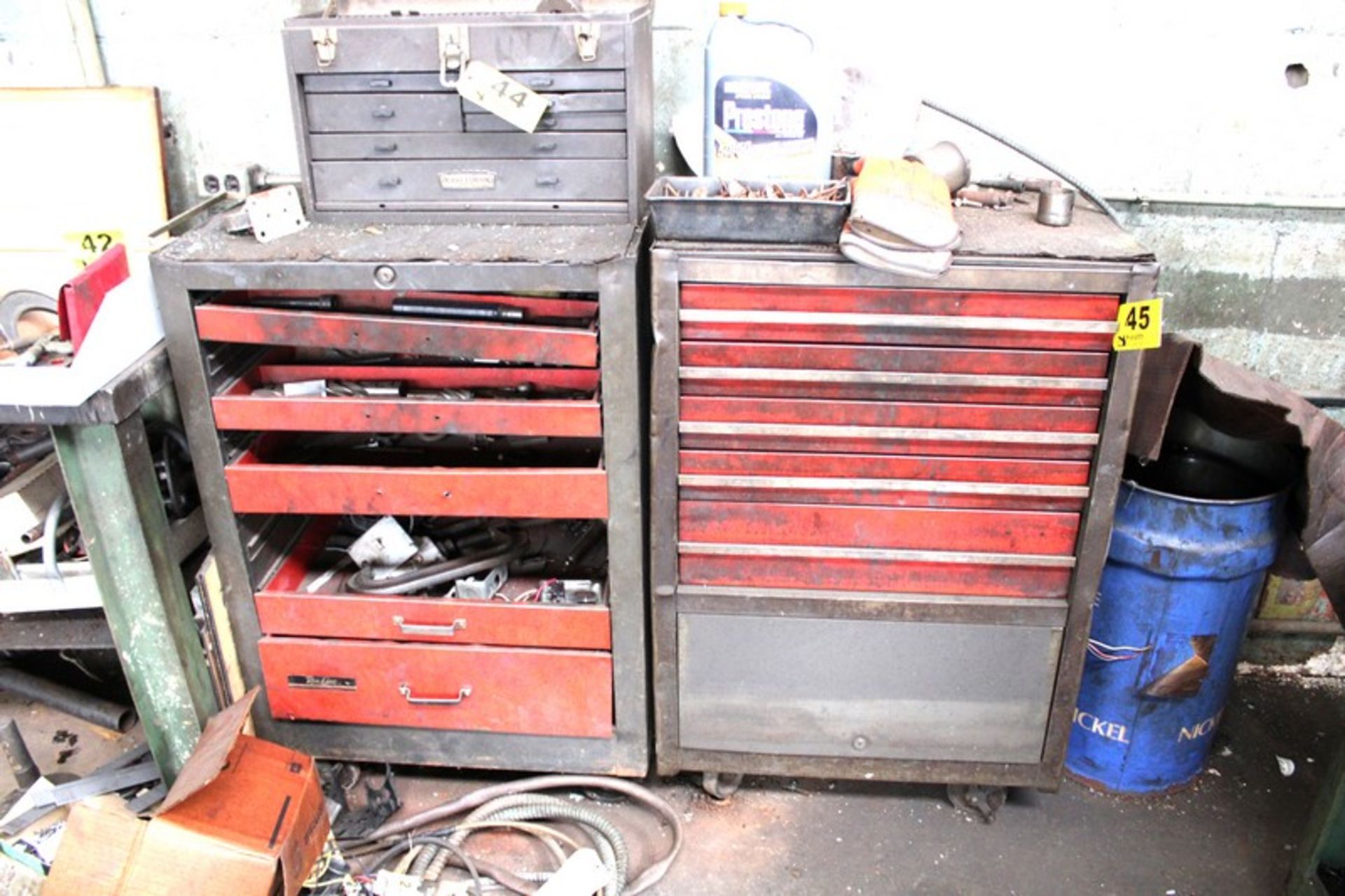 PORTABLE TOOL CHEST