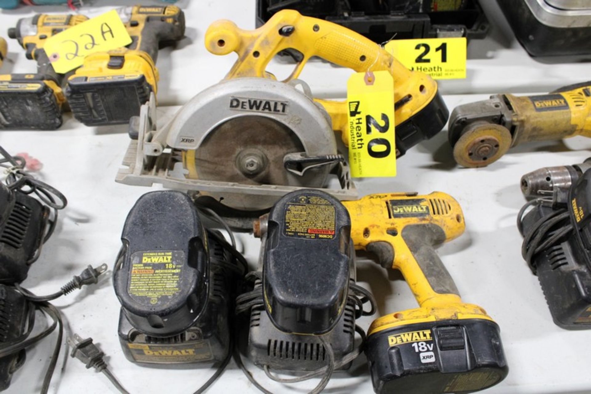 DEWALT 18V CORDLESS CIRCULAR SAW, DRILL, (4) BATTEREIS, (2) CHARGERS