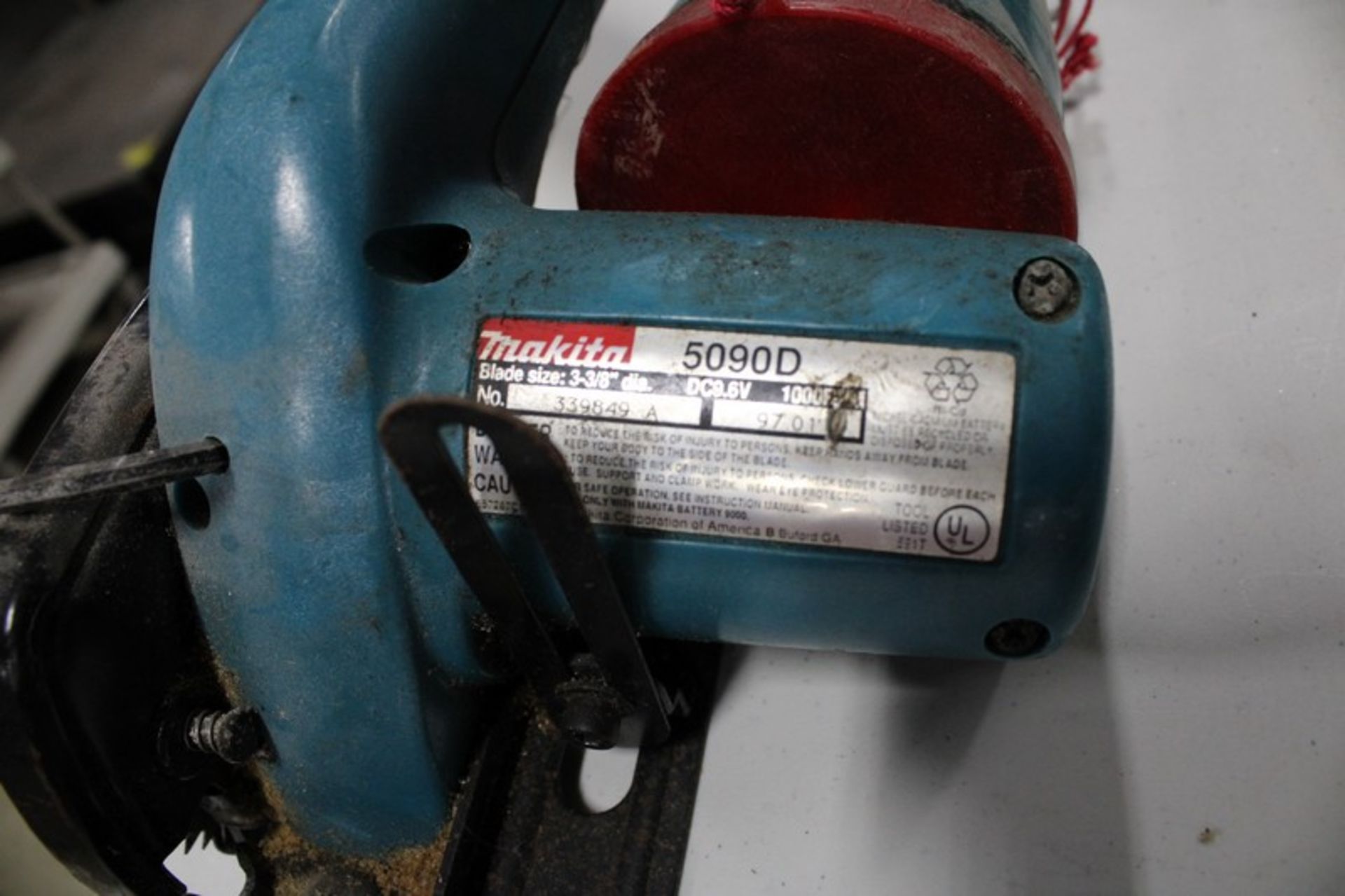 MAKITA MODEL 5090D SAW (NO BATTERY, NO CHARGER0 - Image 2 of 2