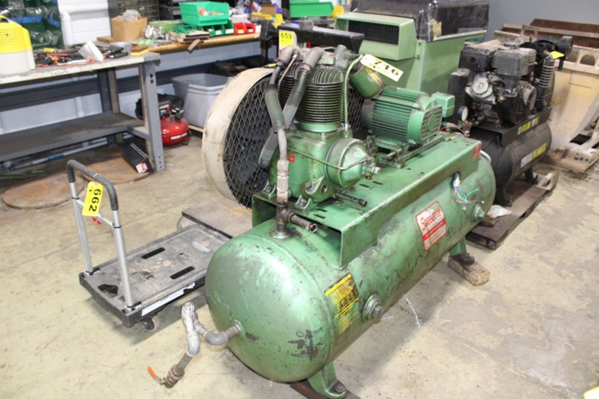 SPEED-AIRE 5 HP HORIZONTAL TANK MOUNTED AIR COMPRESSOR