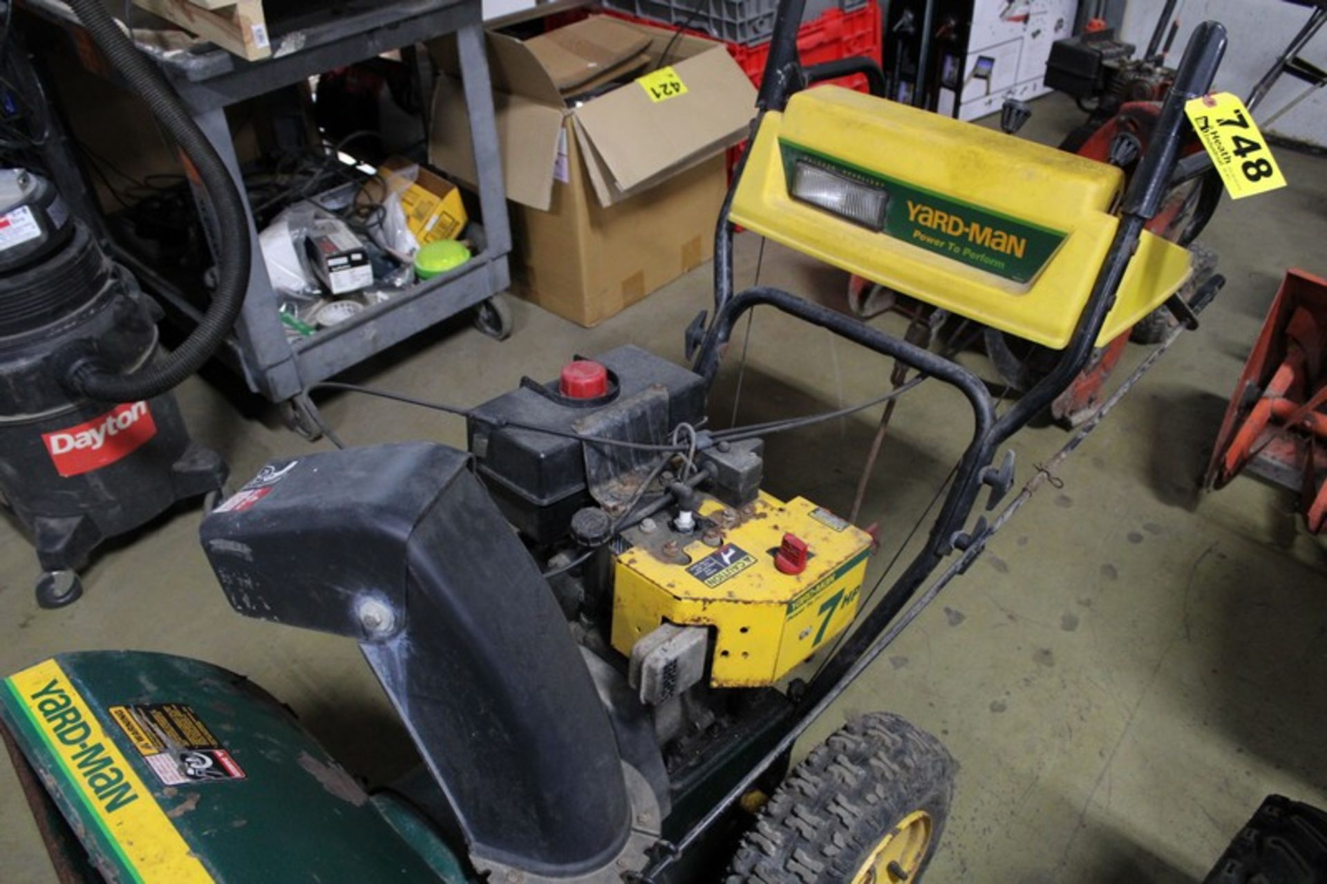 YARDMAN 24" 2 STAGE 7 HP ELECTRIC START GAS POWERED SNOWBLOWER - Image 5 of 5