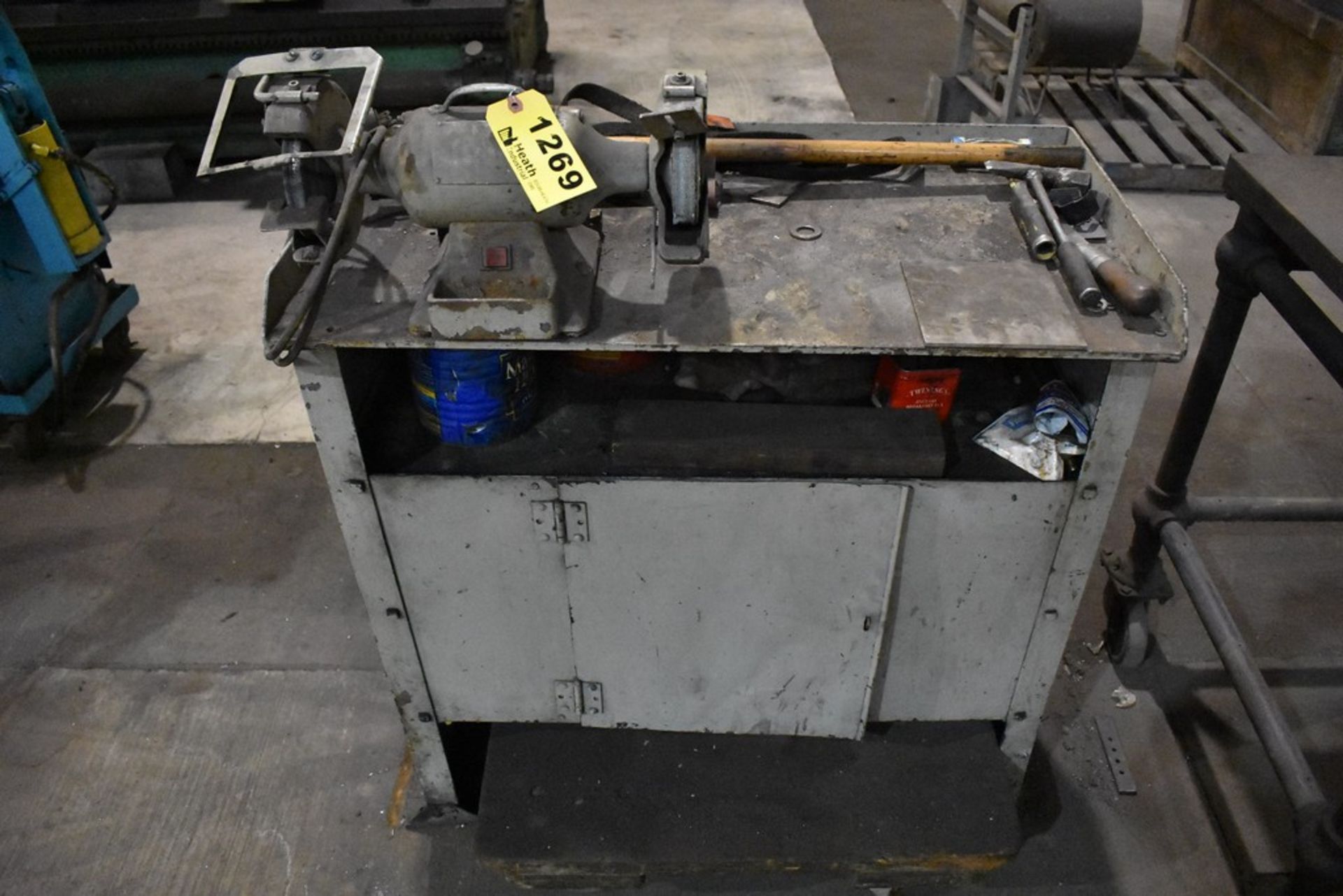 6" DOUBLE END BNECH GRINDER WITH STEEL TABLE