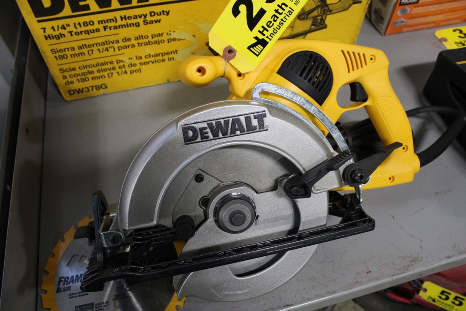 DEWALT MODEL DW378G 7-1/4" HEAVY DUTY HIGH TORQUE FRAMING SAW - Image 2 of 3