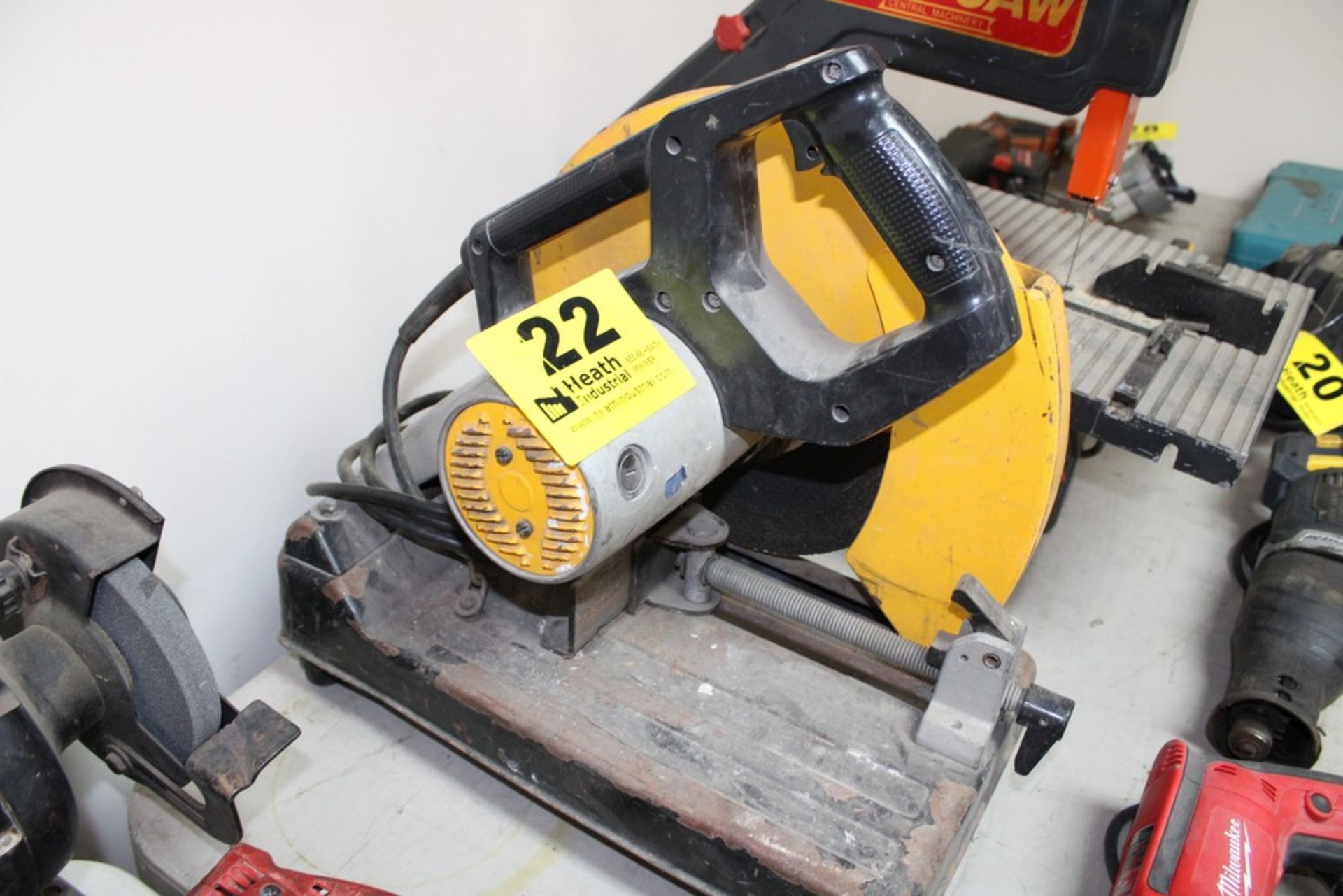 DEWALT MODEL DW870 14" ABRASIVE CUT-OFF SAW