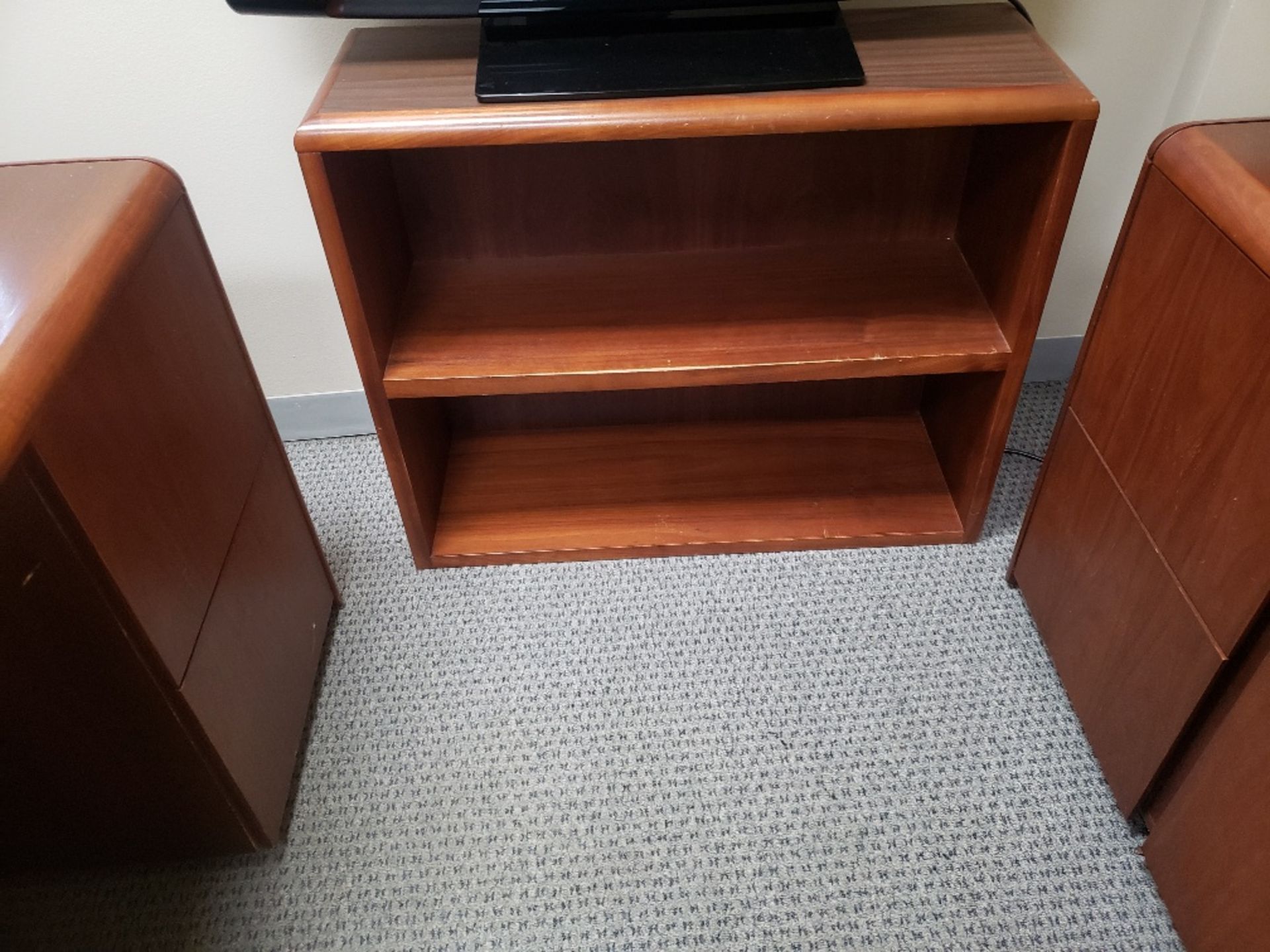 EXECUTIVE DESK, CREDENZA, TWO DOOR LATERAL FILE CABINET - Image 3 of 4