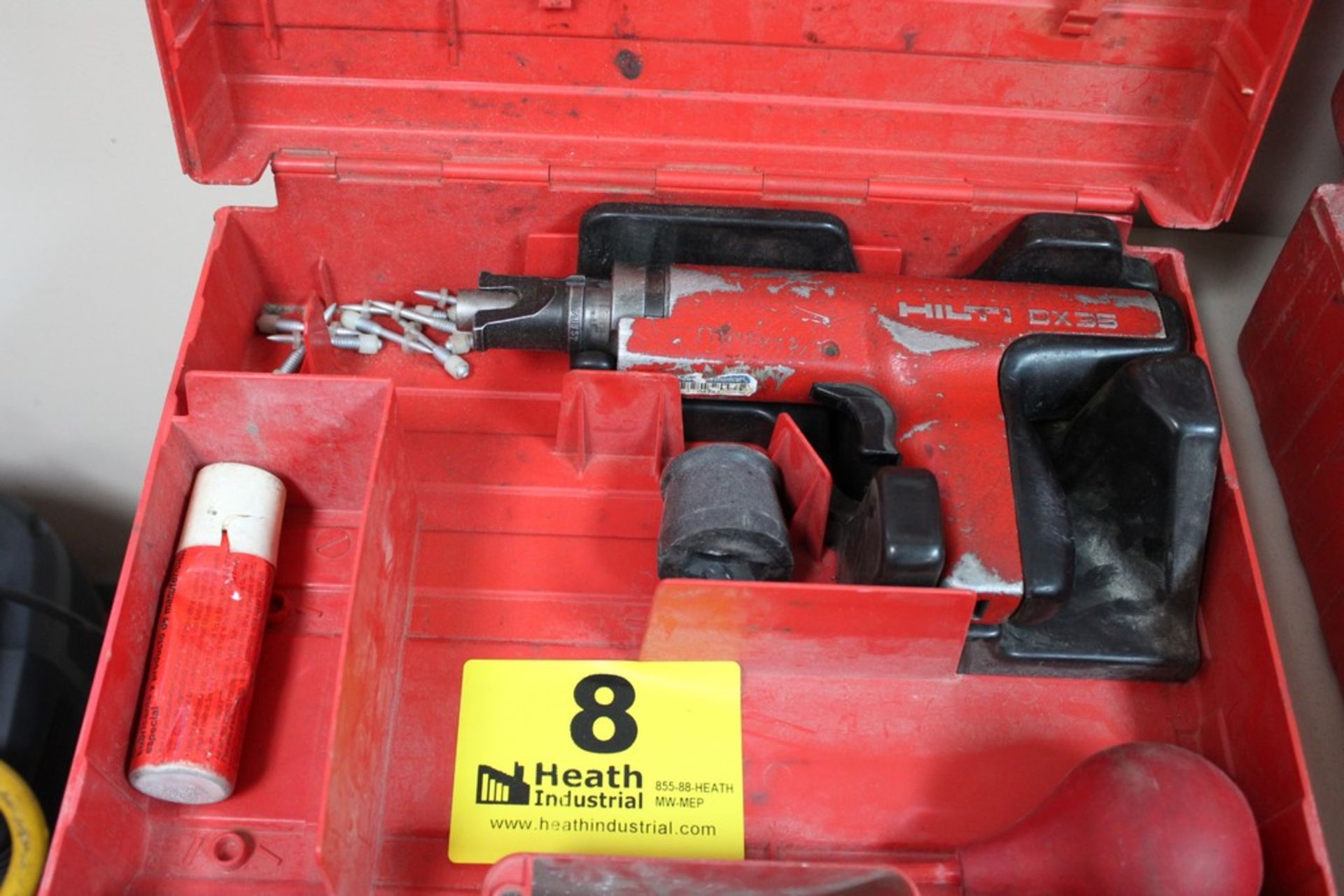 HILTI MODEL DX35 POWDER ACTUATED NAIL GUN WITH CASE