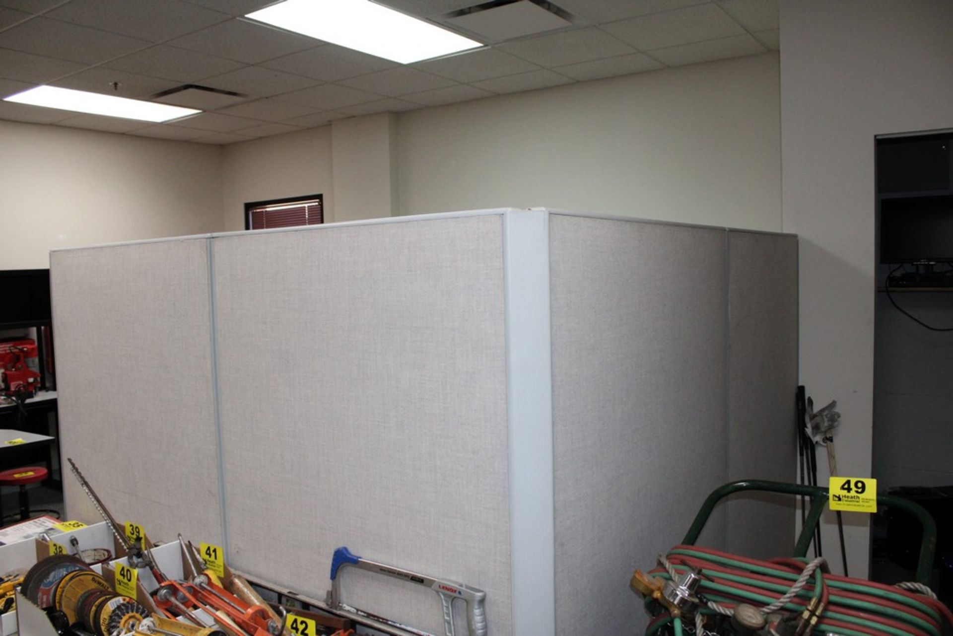 L-SHAPED OFFICE CUBICLE, 78" X 60" - Image 2 of 2