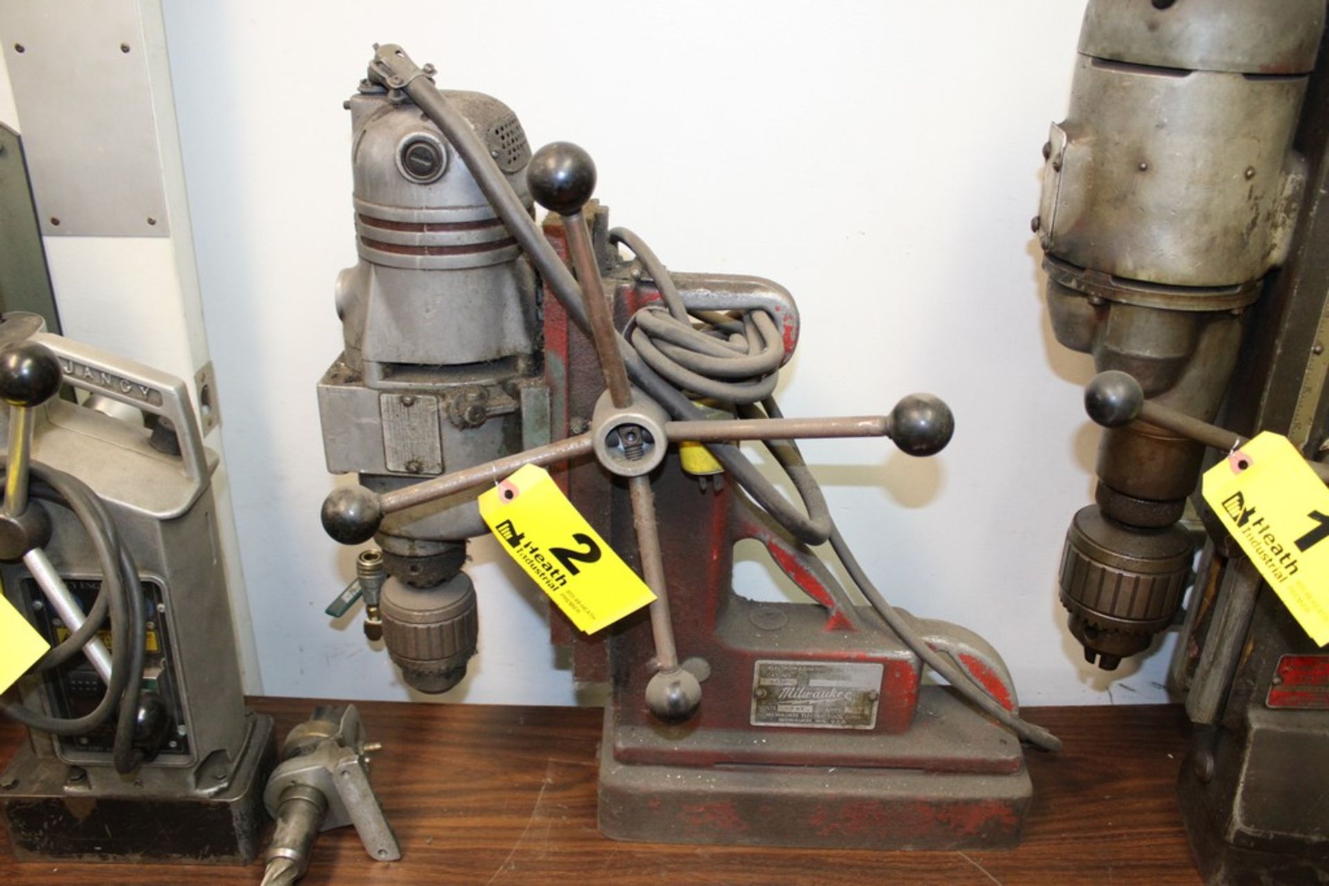 MILWAUKEE NO. 4220 ELECTROMAGNETIC DRILL PRESS