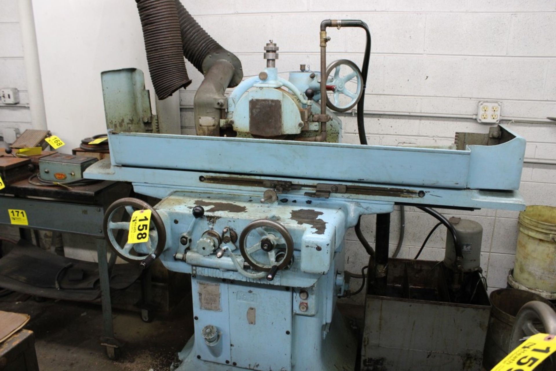 BROWN & SHARPE 8”X24” NO. 5 HYDRAULIC SURFACE GRINDER WITH ELECTRO MAGNETIC CHUCK - Image 5 of 5