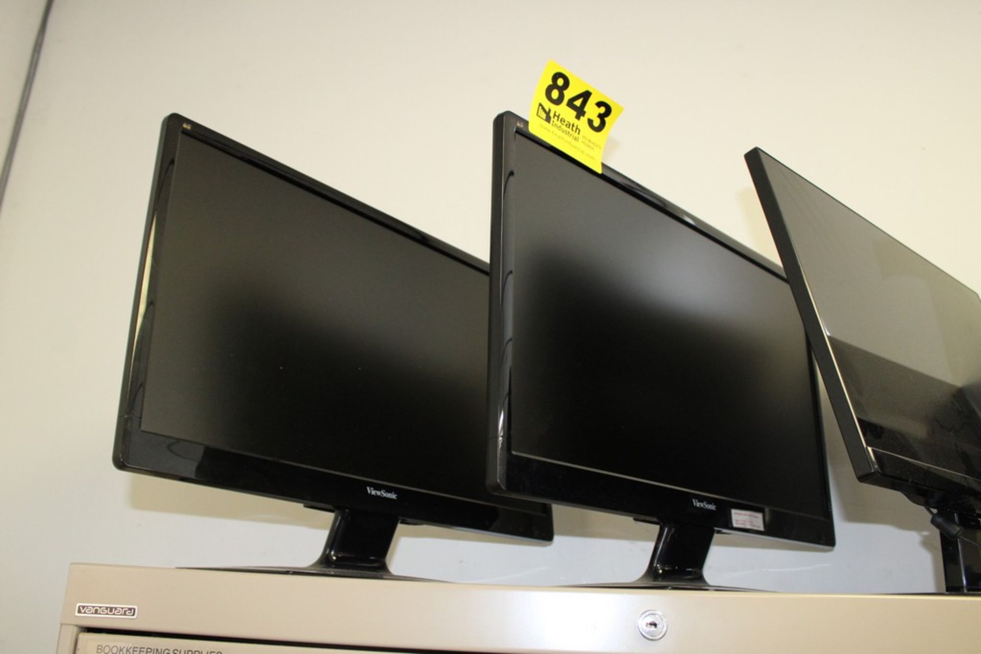 (2) VIEWSONIC LCD MONITORS